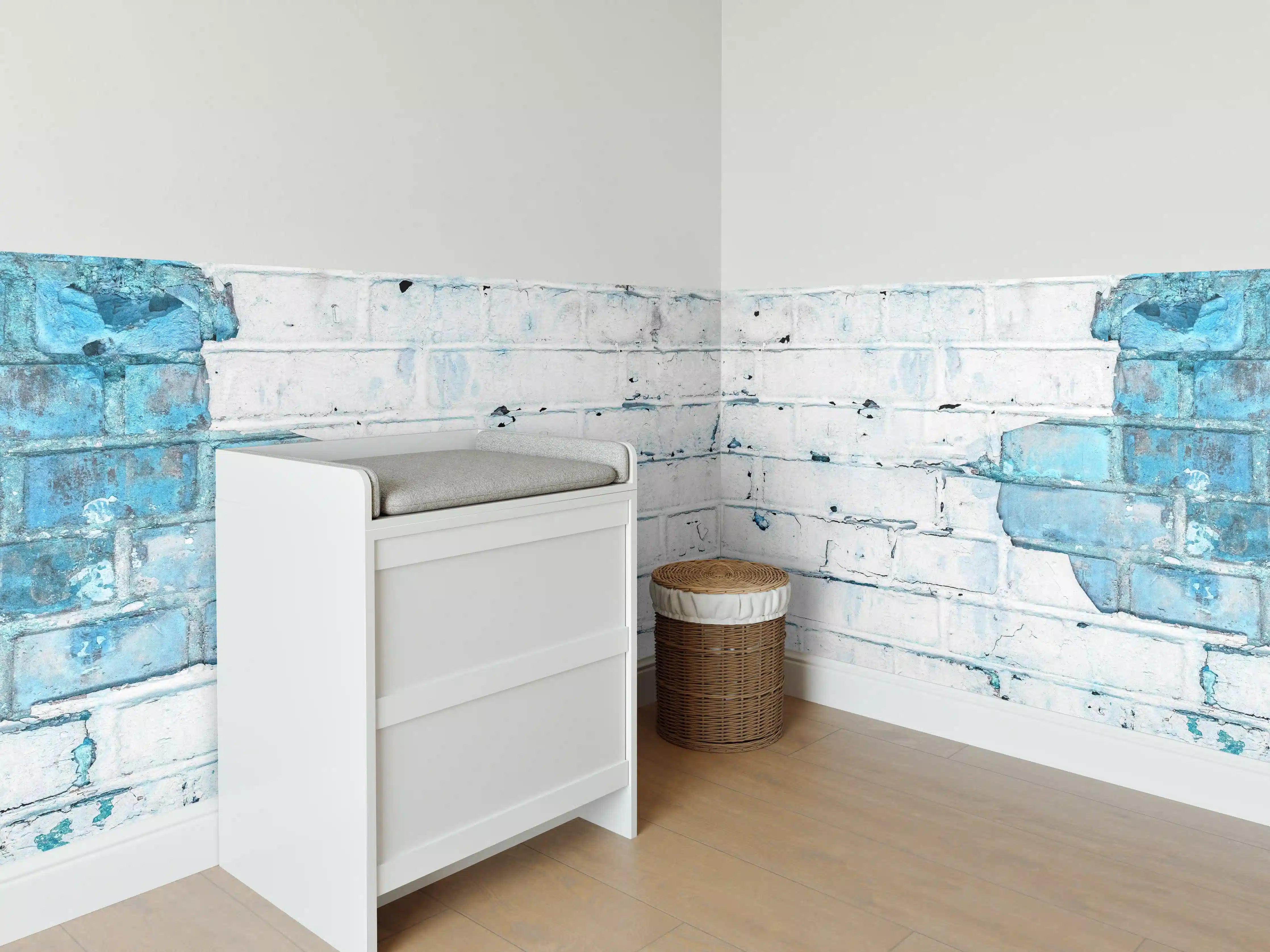 Babyzimmer Wandgestaltung - Weiß blau beschädigte Backsteinmauer