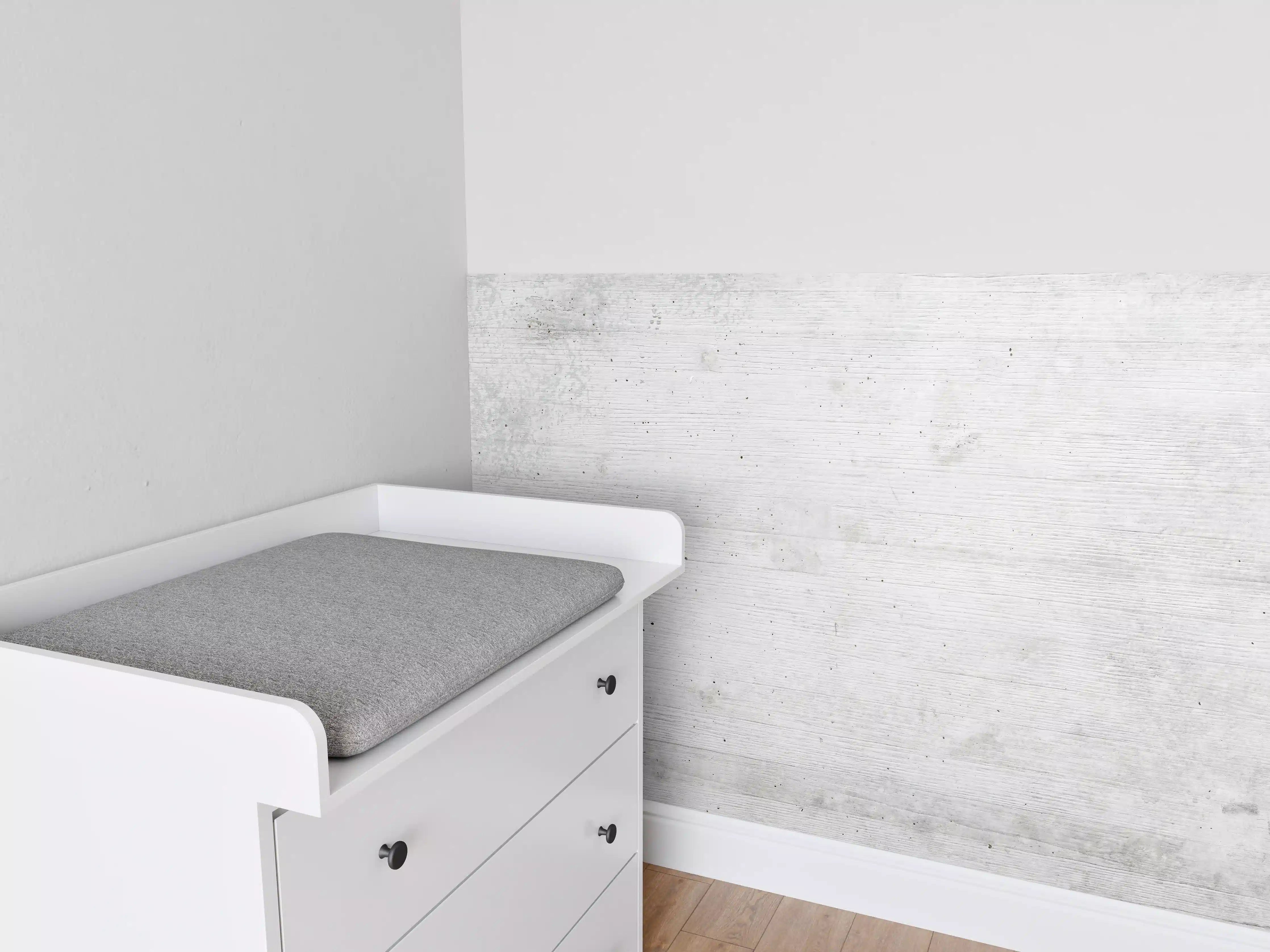 Babyzimmer Wandgestaltung - Weiße Betonstruktur