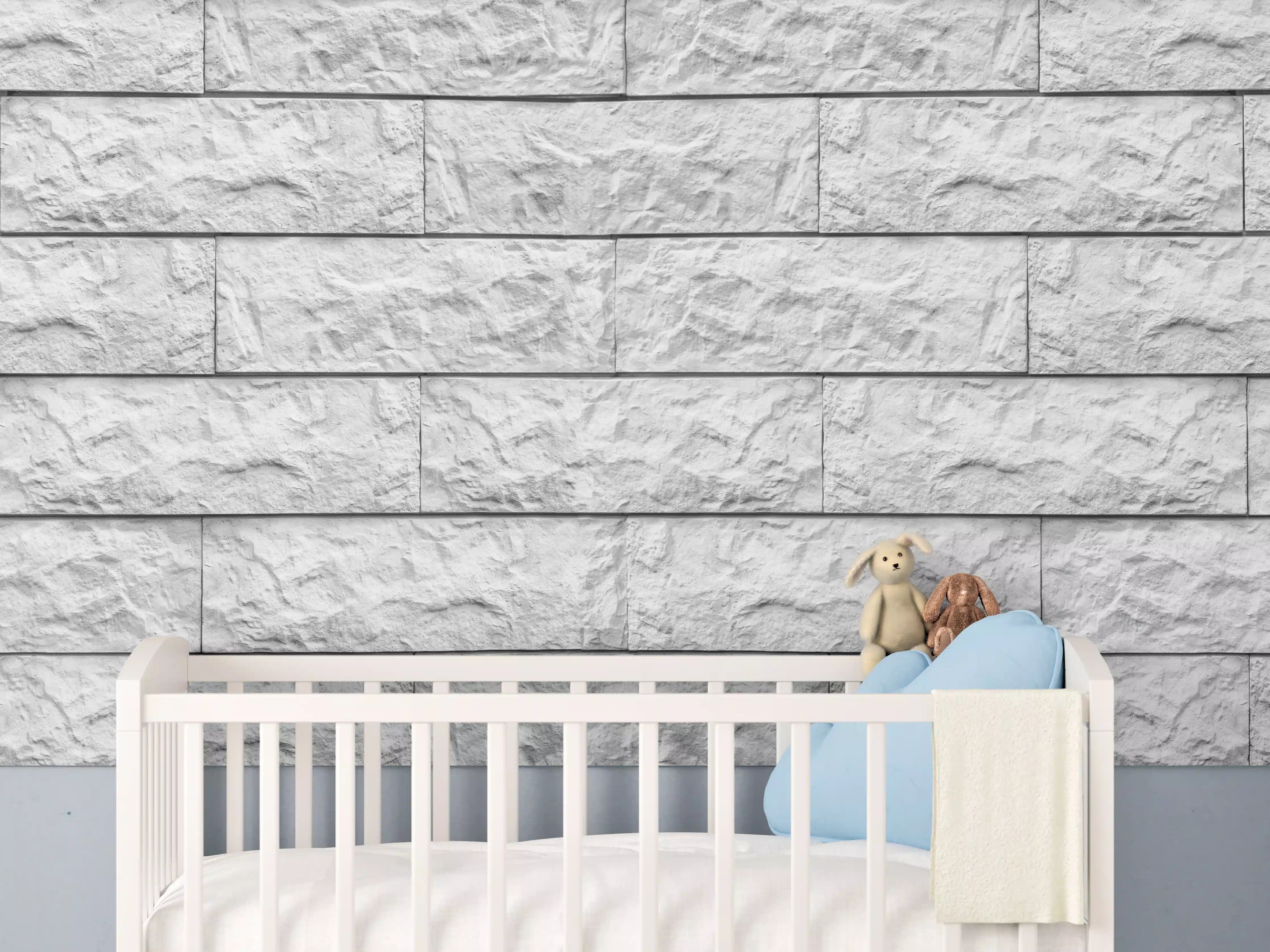 Babyzimmer Wandgestaltung - Weiße Steinmauer mit Textur