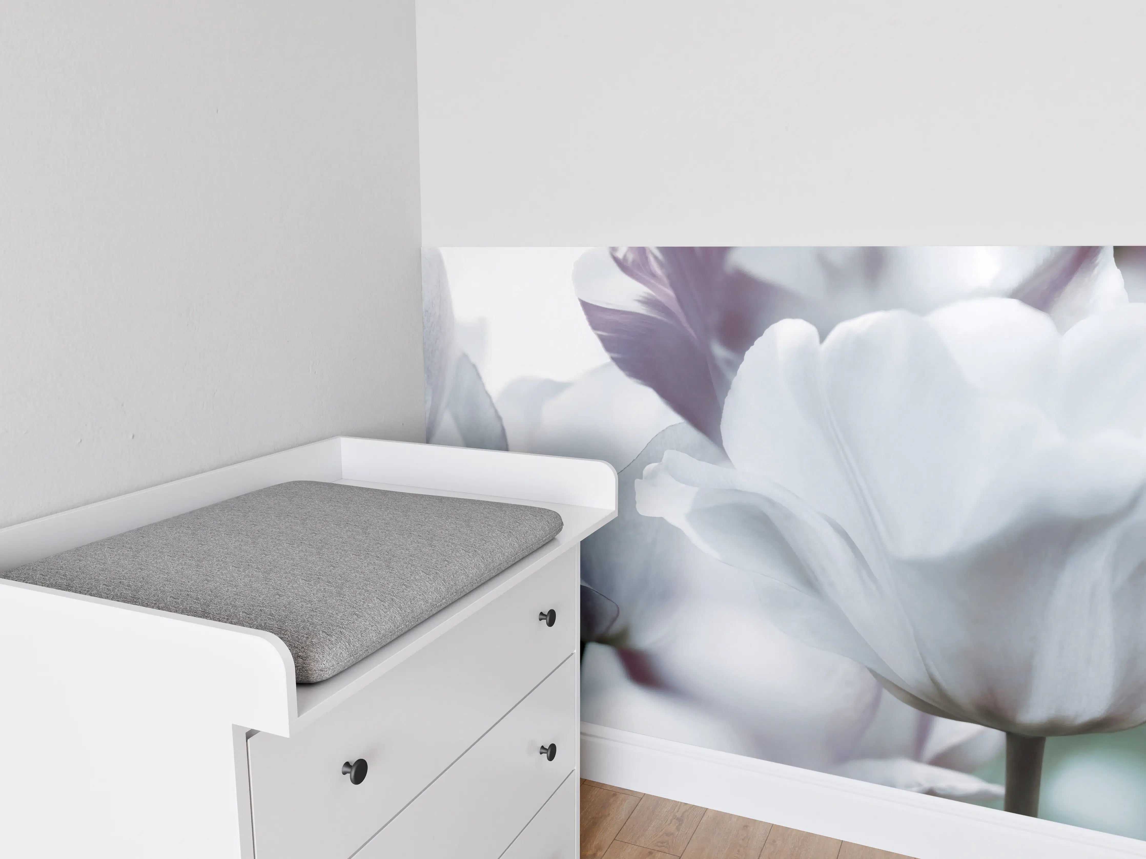 Babyzimmer Wandgestaltung - Weiße Tulpen