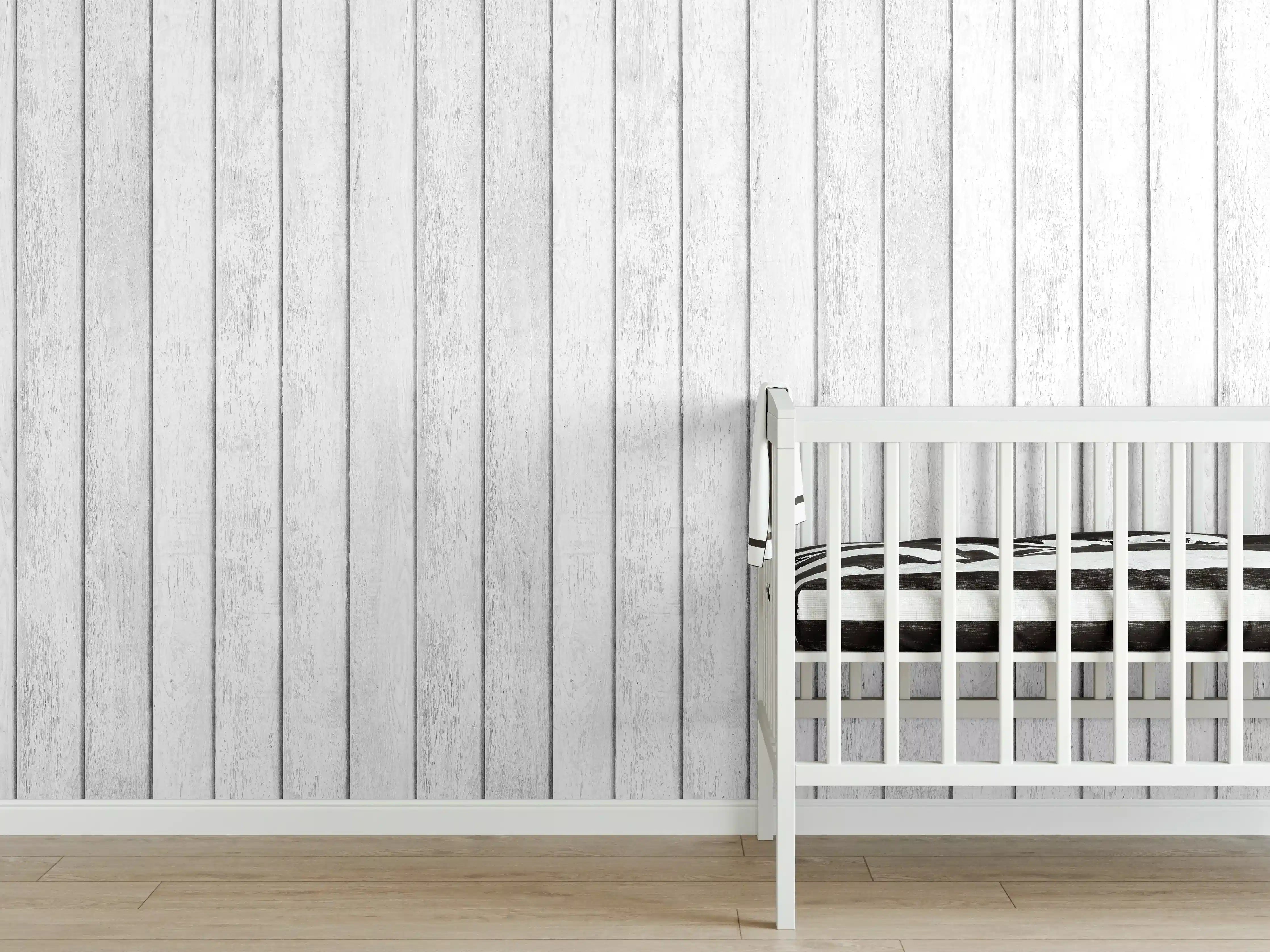 Babyzimmer Wandgestaltung - Weiße Vintage Holzwand