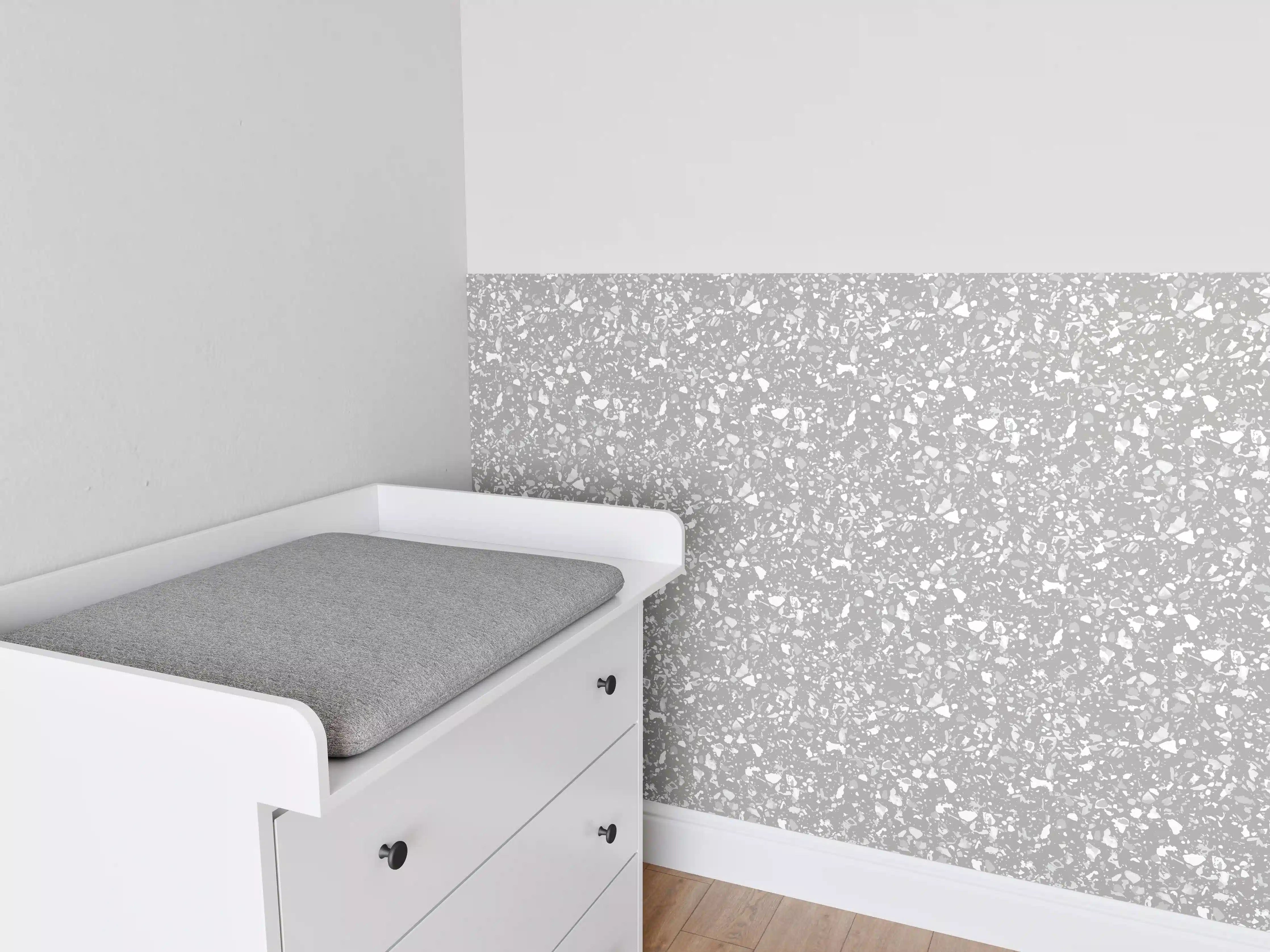 Babyzimmer Wandgestaltung - Weiße & Graue Terrazzo-Optik