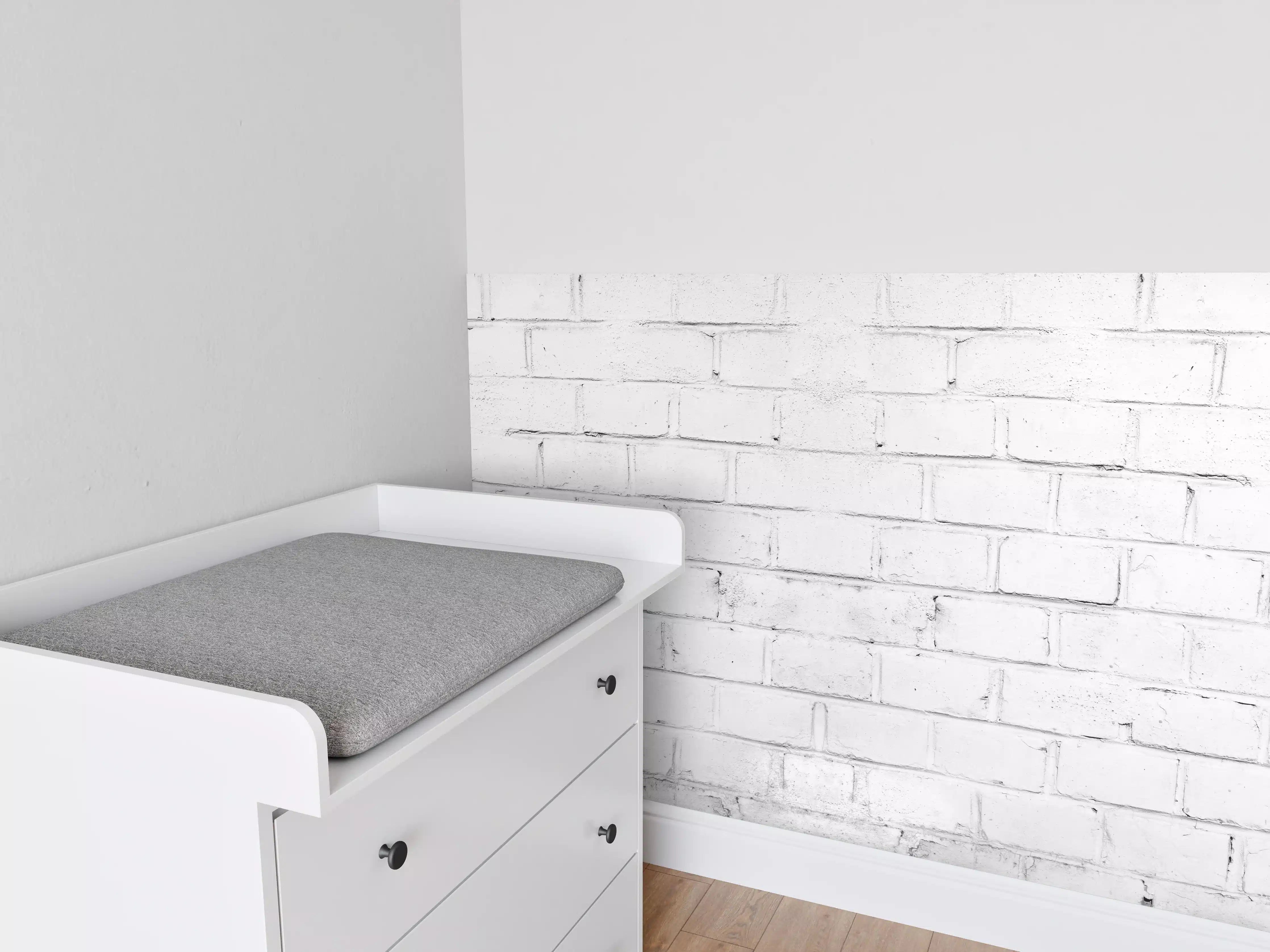 Babyzimmer Wandgestaltung - Weiße beschädigte Mauer