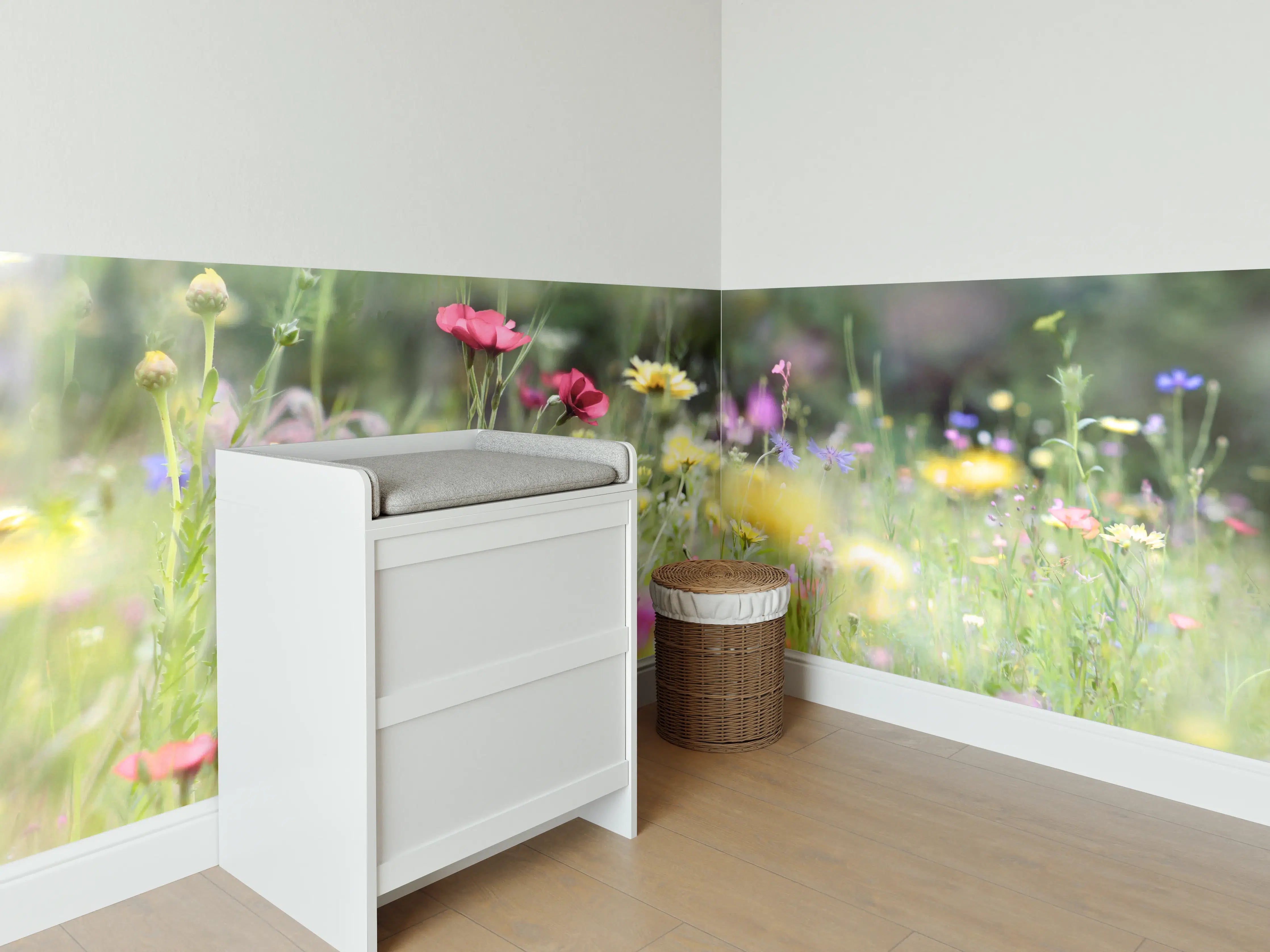 Babyzimmer Wandgestaltung - Weißer Frühlingshauch