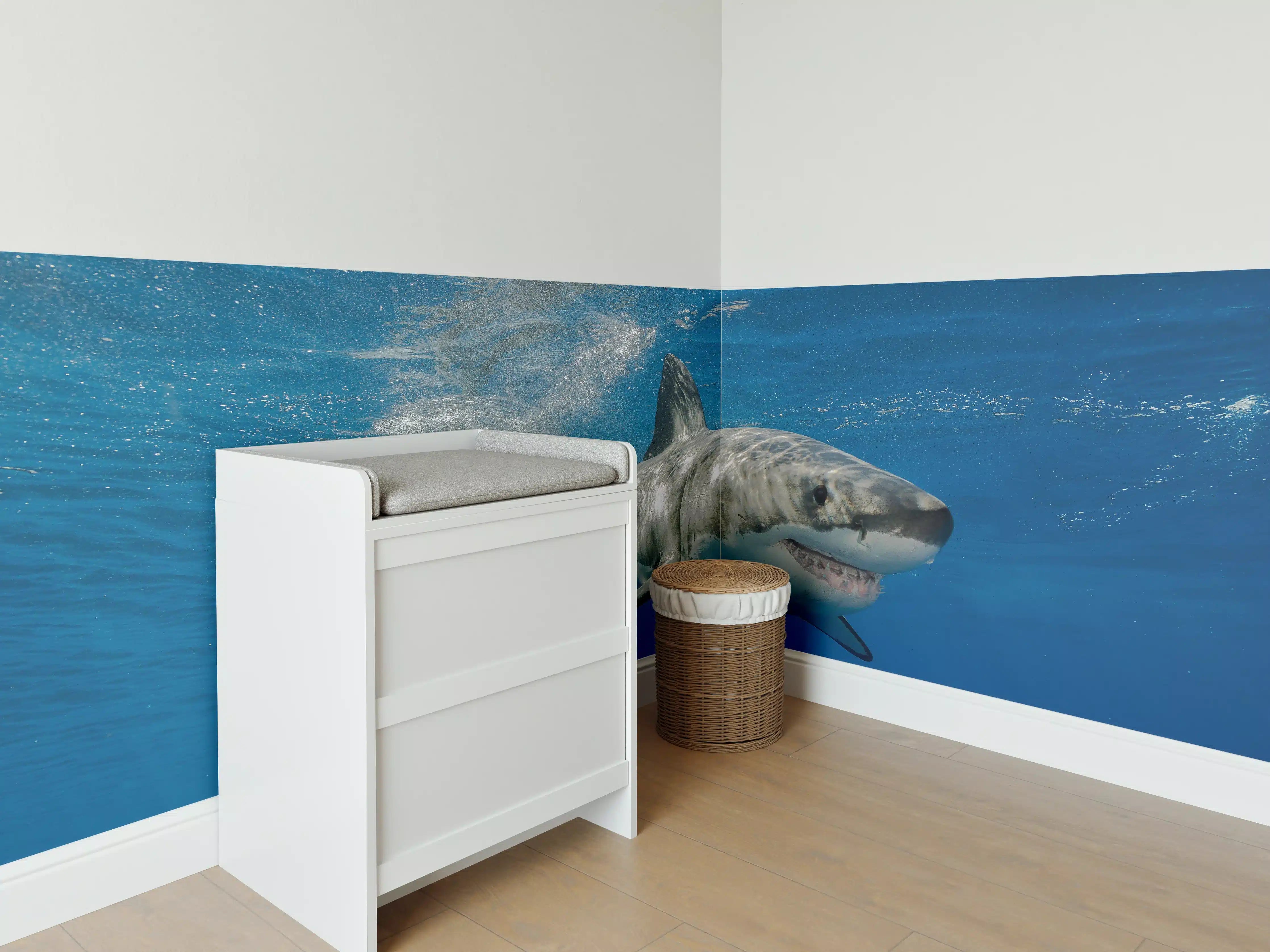 Babyzimmer Wandgestaltung - Weißer Hai in Unterwasseransicht