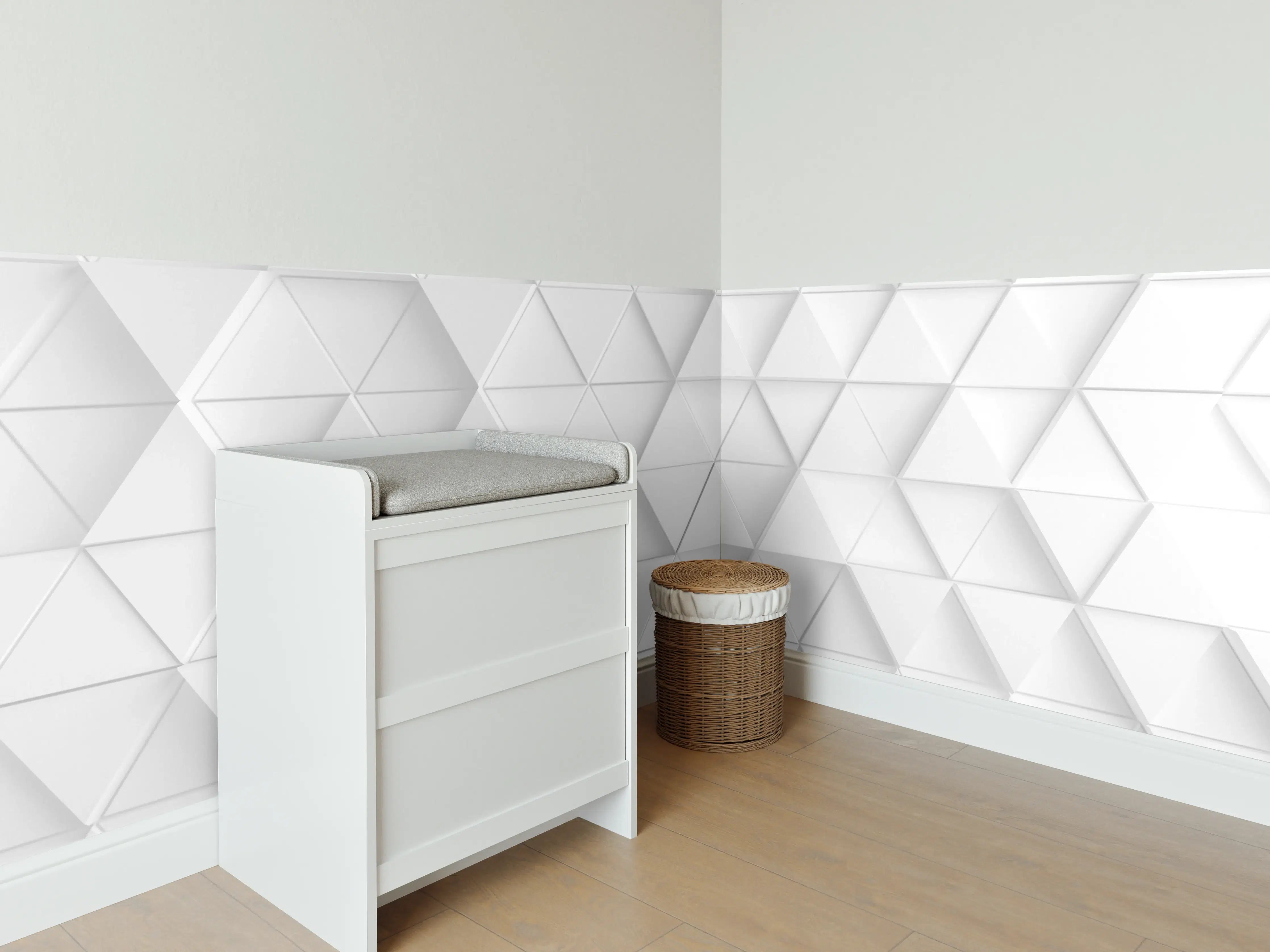 Babyzimmer Wandgestaltung - Weißes Dreiecks Muster