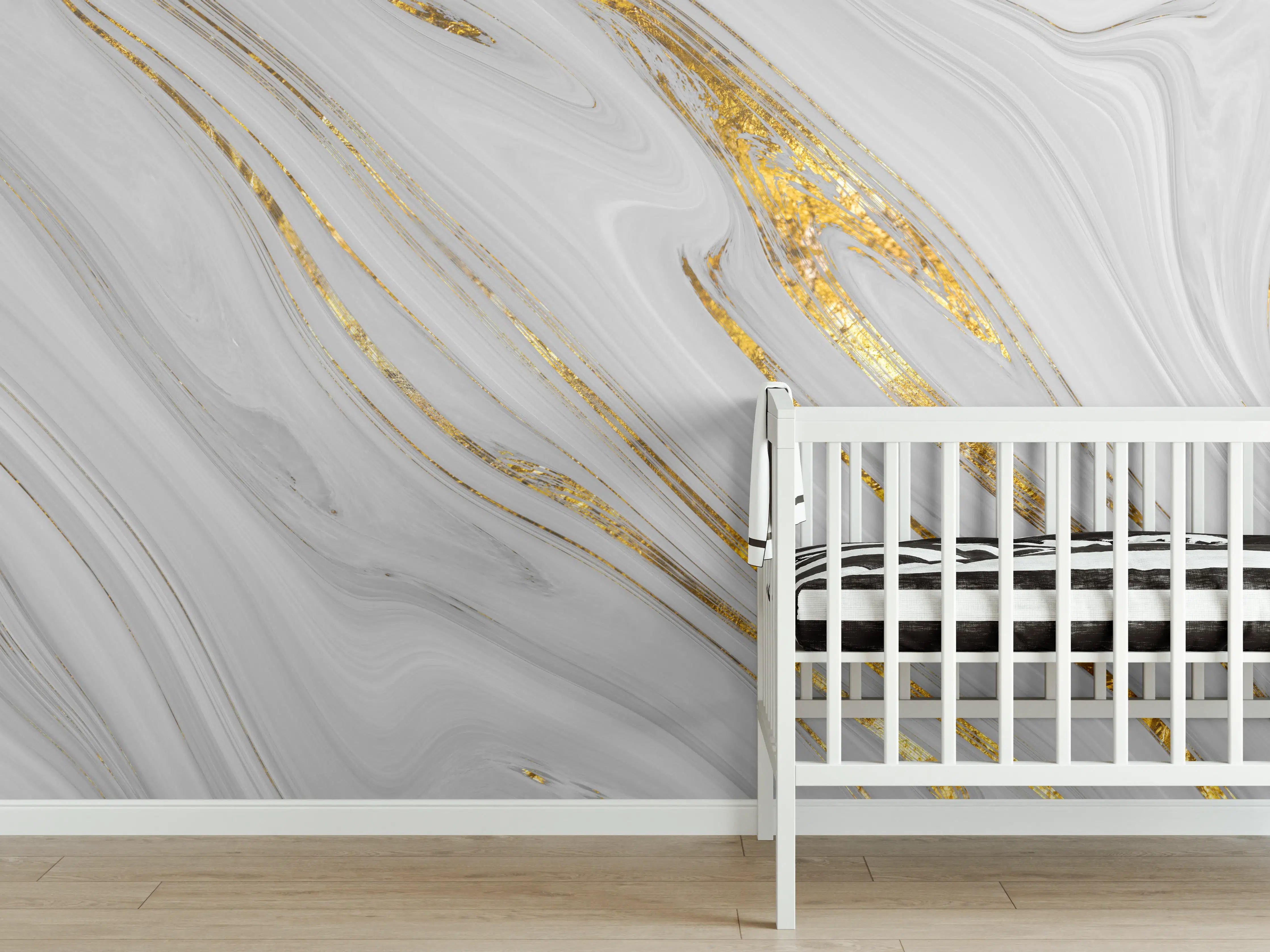 Babyzimmer Wandgestaltung - Weißes Marmor Muster mit goldenen Adern