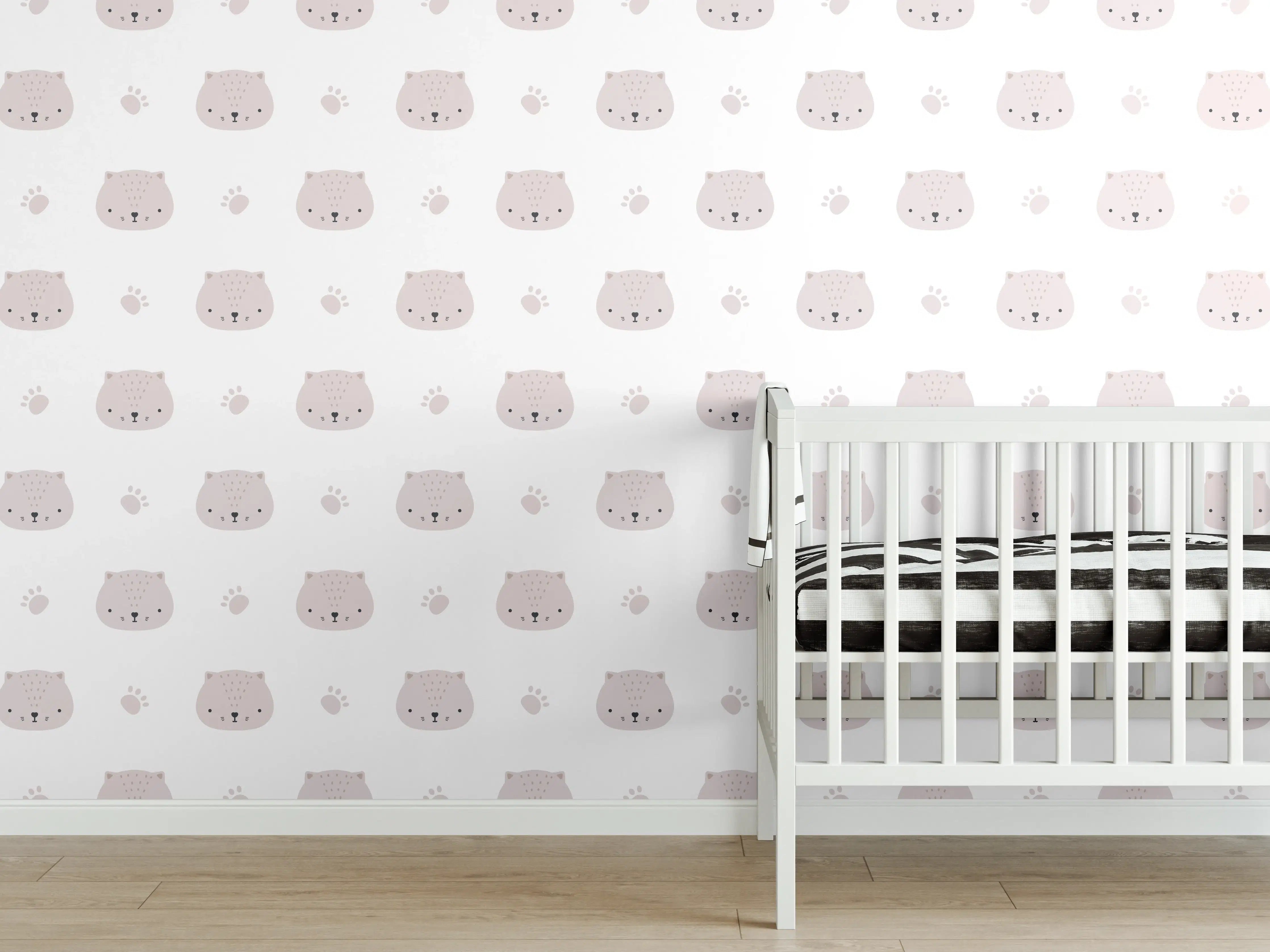 Babyzimmer Wandgestaltung - Weißes Muster mit niedlichen Katzenmotiven