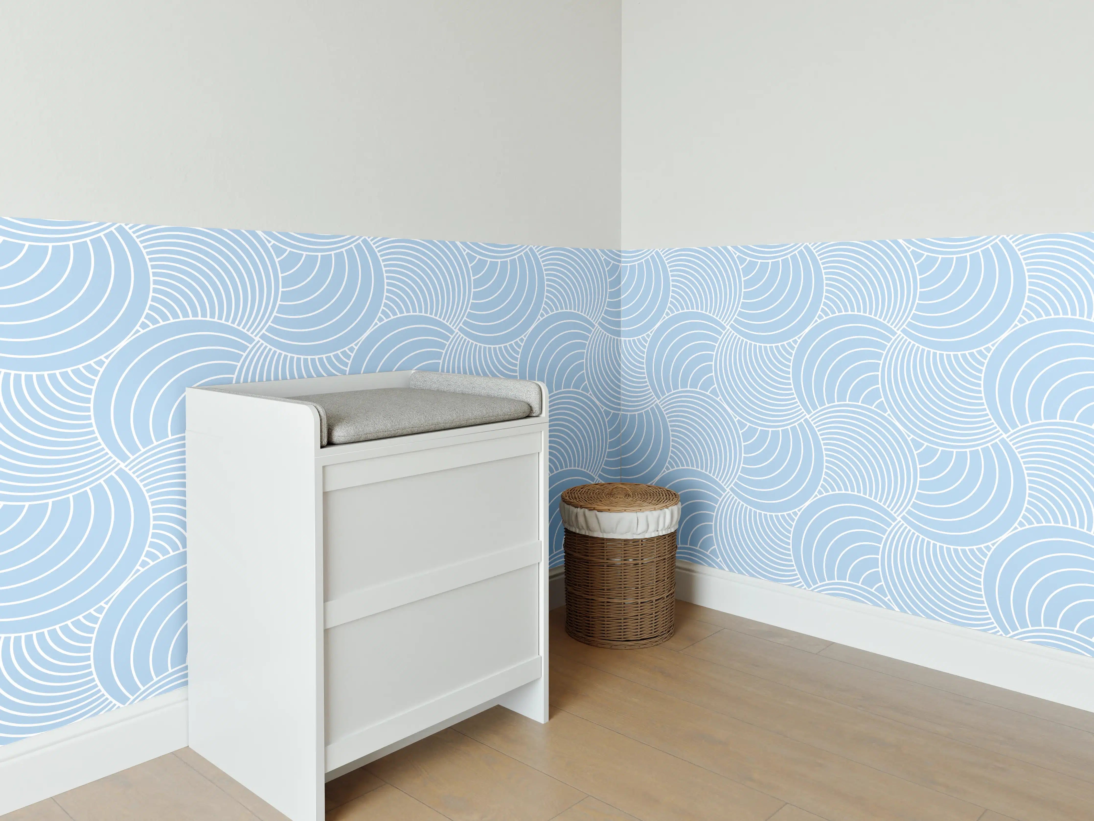 Babyzimmer Wandgestaltung - Wellenmuster in Zartblau