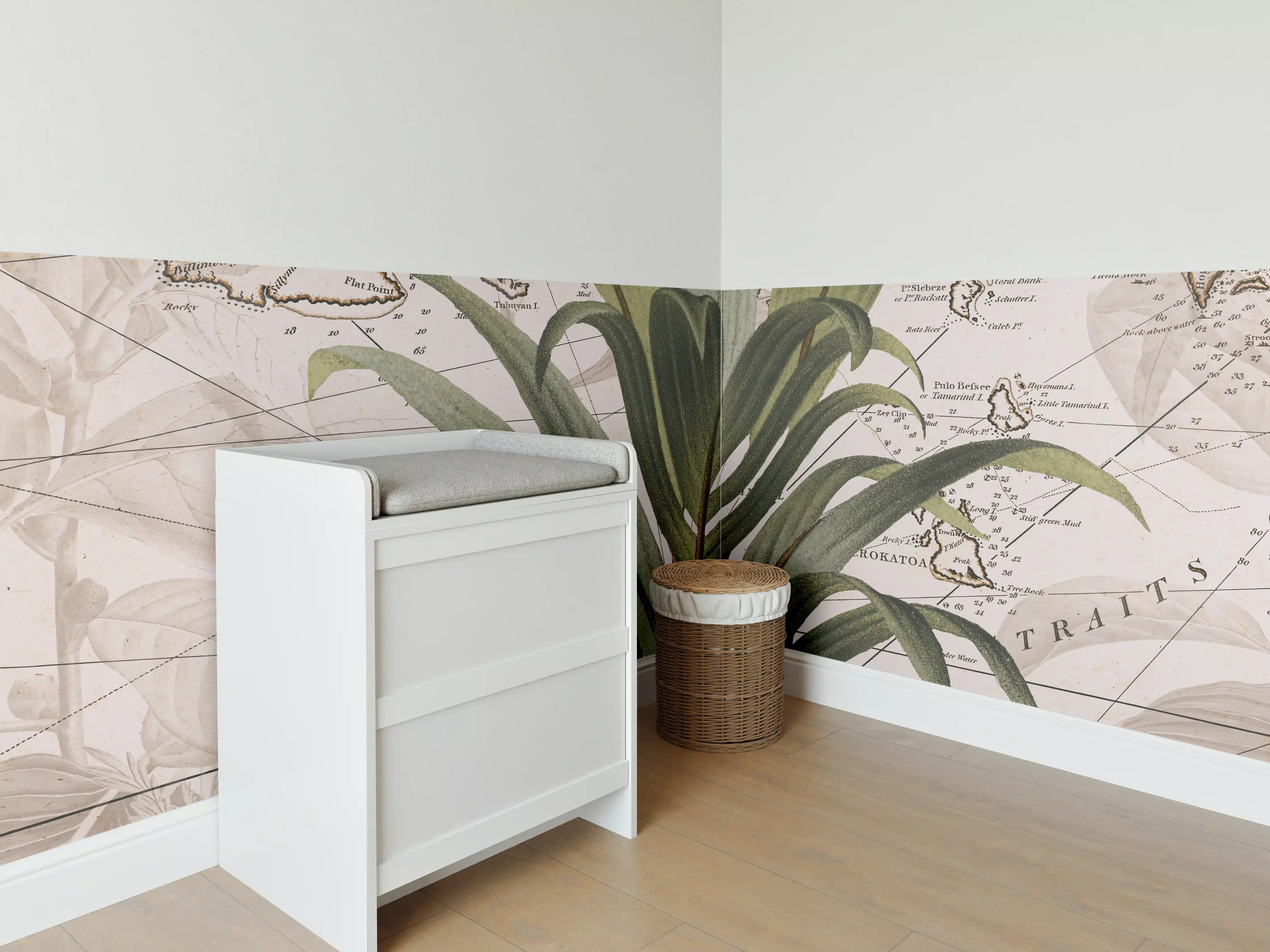 Babyzimmer Wandgestaltung - Weltkarte - tropische Pflanze