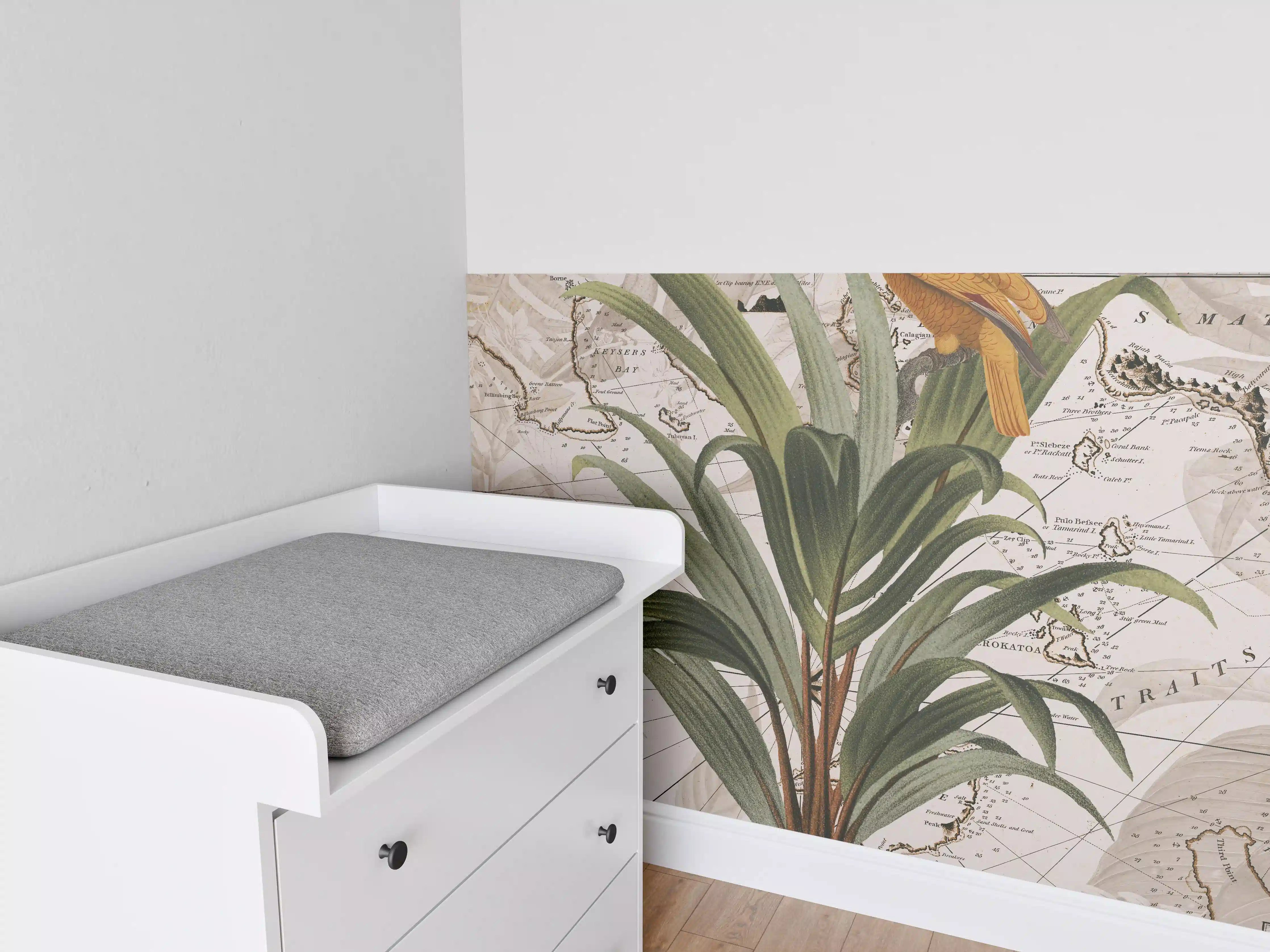 Babyzimmer Wandgestaltung - Weltkarte - tropische Pflanze