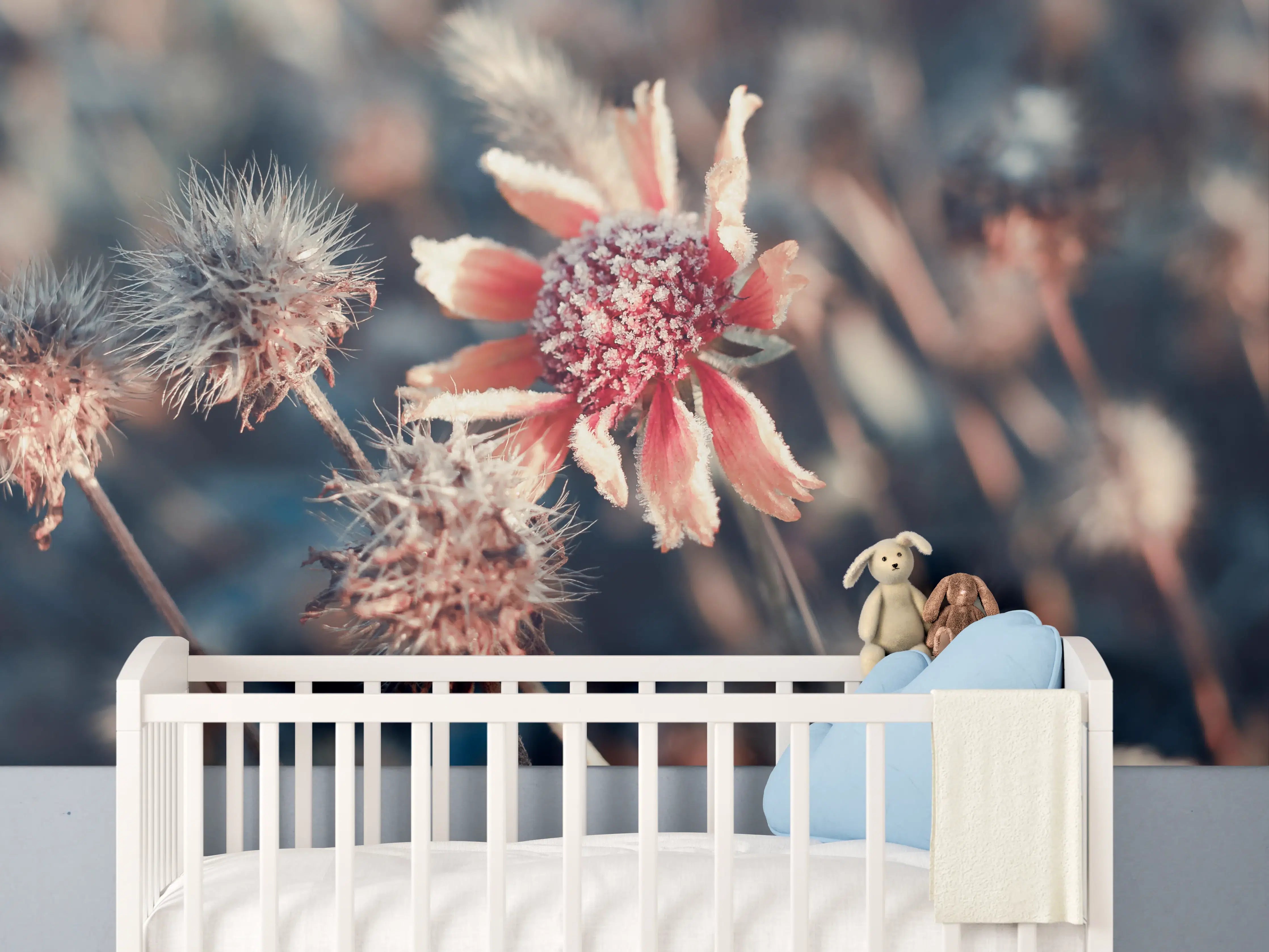 Babyzimmer Wandgestaltung - Wildblumen in warmen Tönen