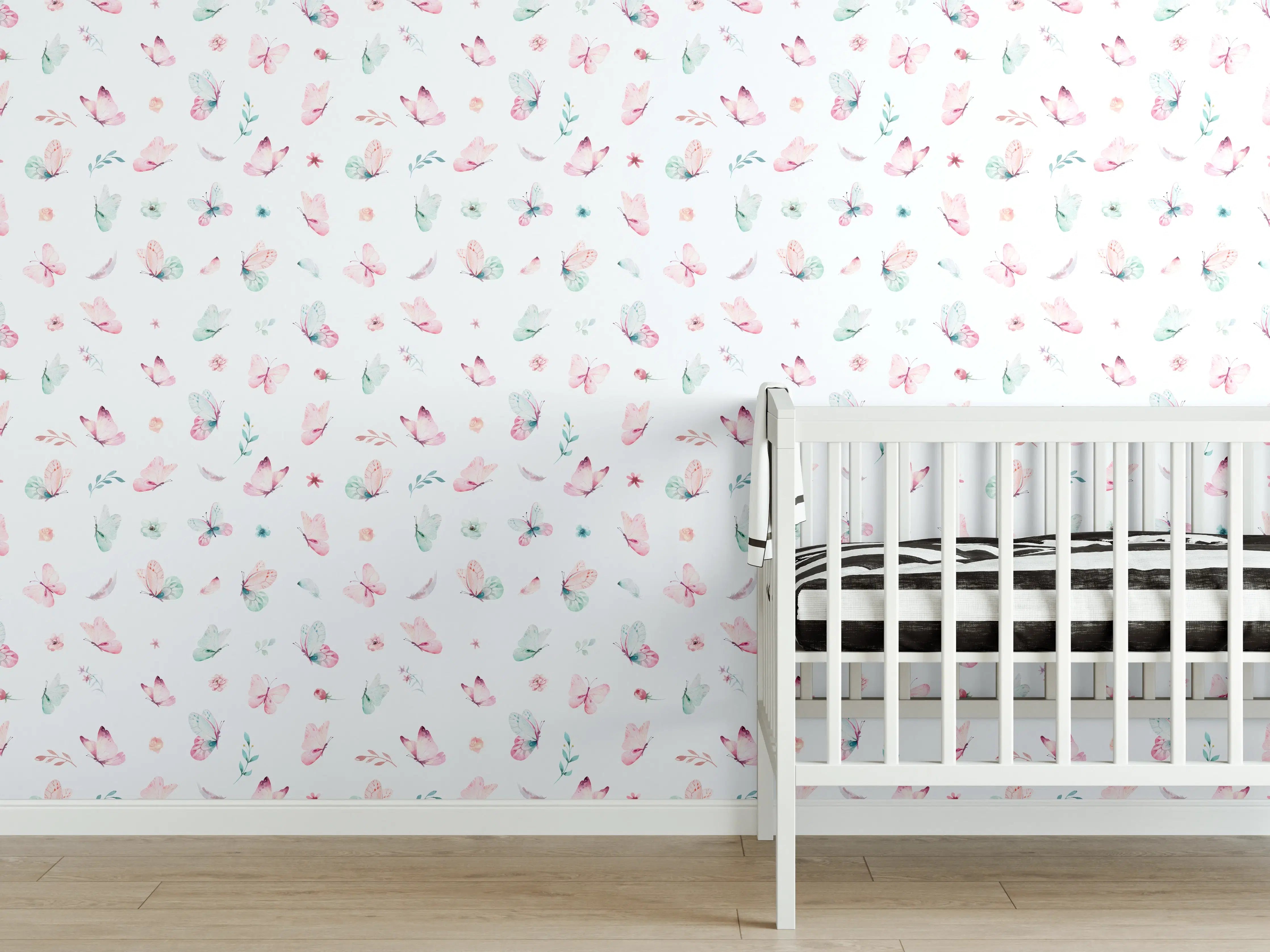 Babyzimmer Wandgestaltung - Zarte Blumenmuster in Hellrosa und Mint