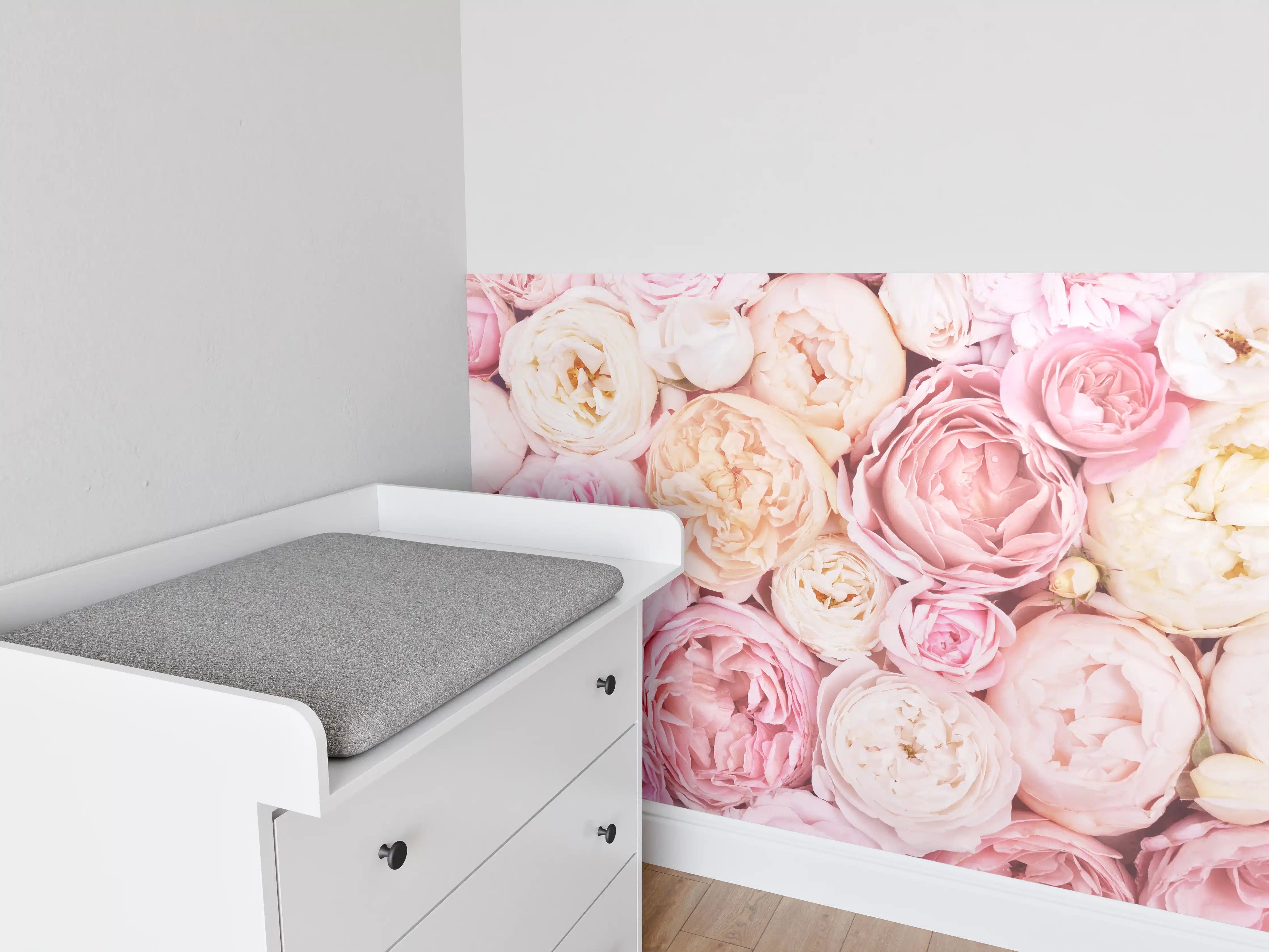 Babyzimmer Wandgestaltung - Zarte blühende Rosen