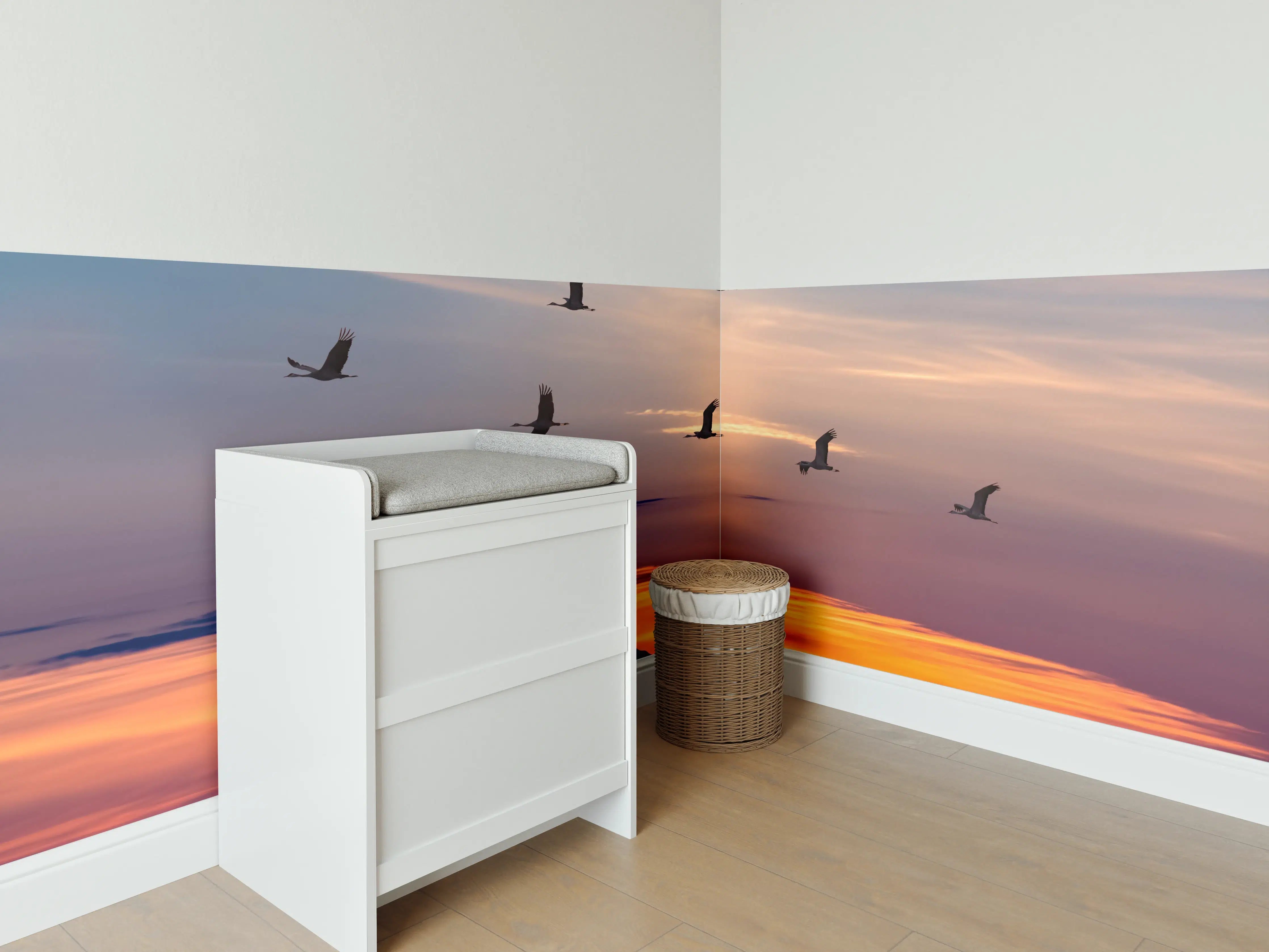 Babyzimmer Wandgestaltung - Zugvögel fliegen bei Sonnenuntergang