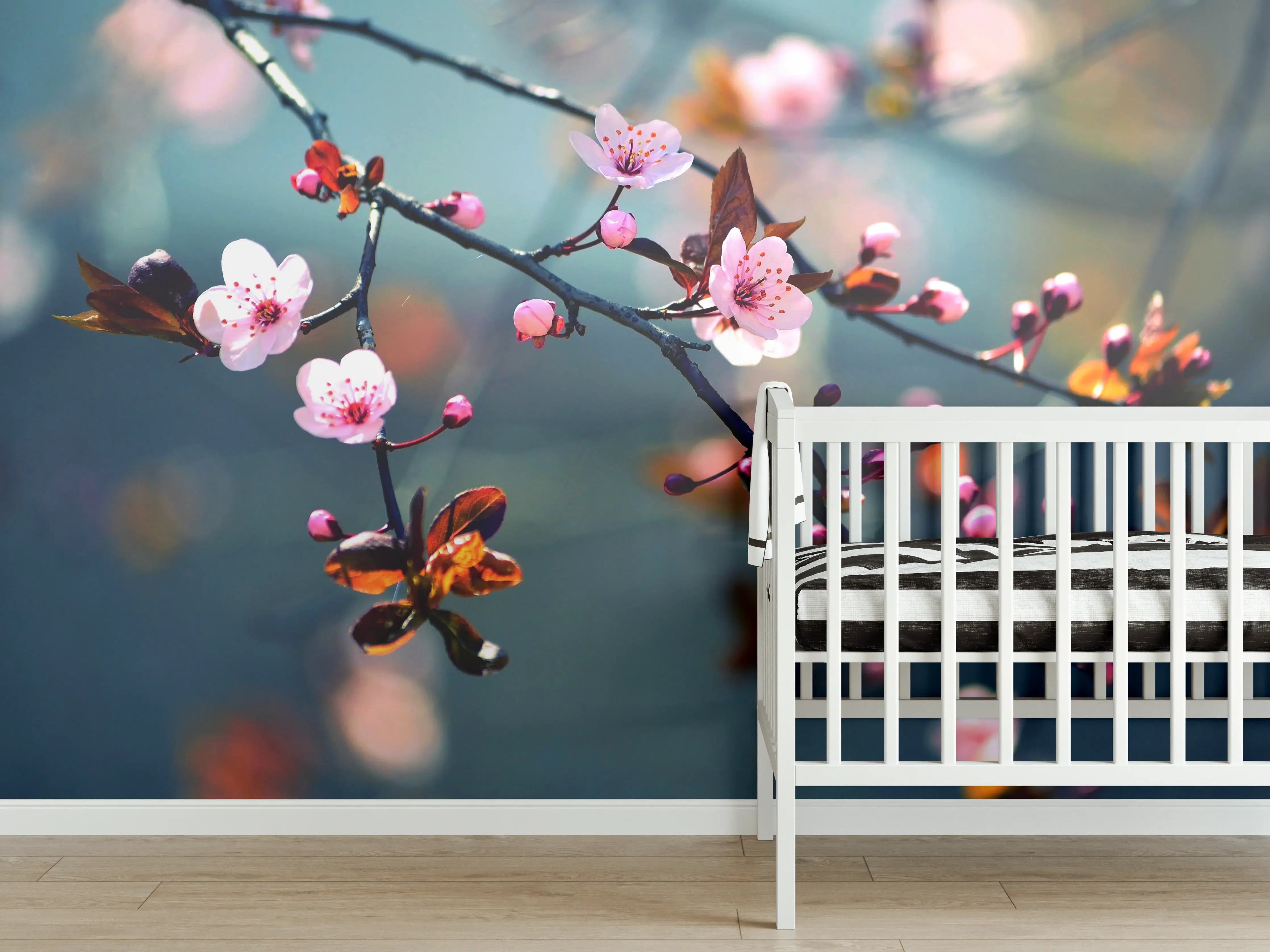 Babyzimmer Wandgestaltung - blühender japanischer Kirchblütenbaum