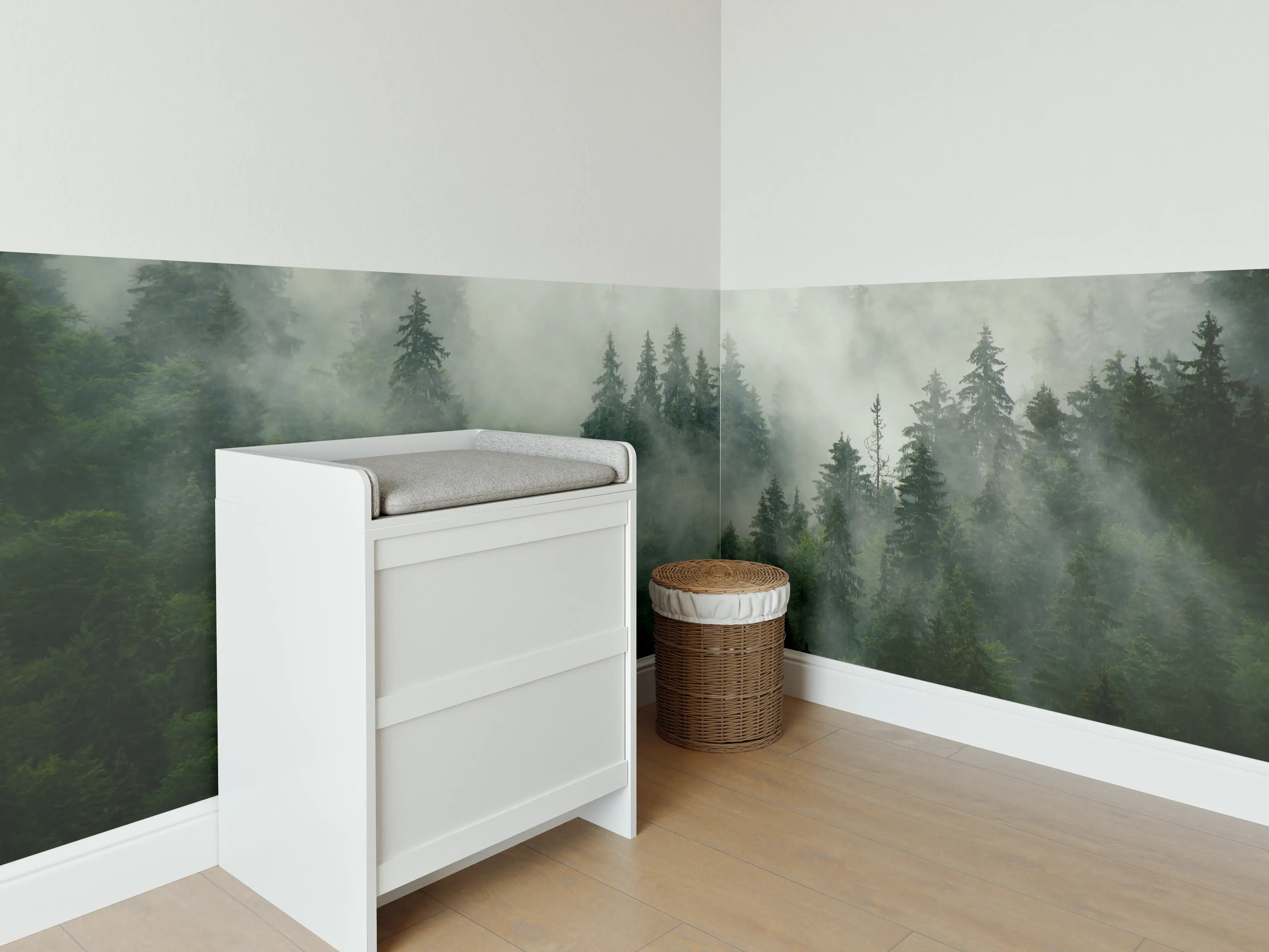 Babyzimmer Wandgestaltung - neblige Waldlandschaft