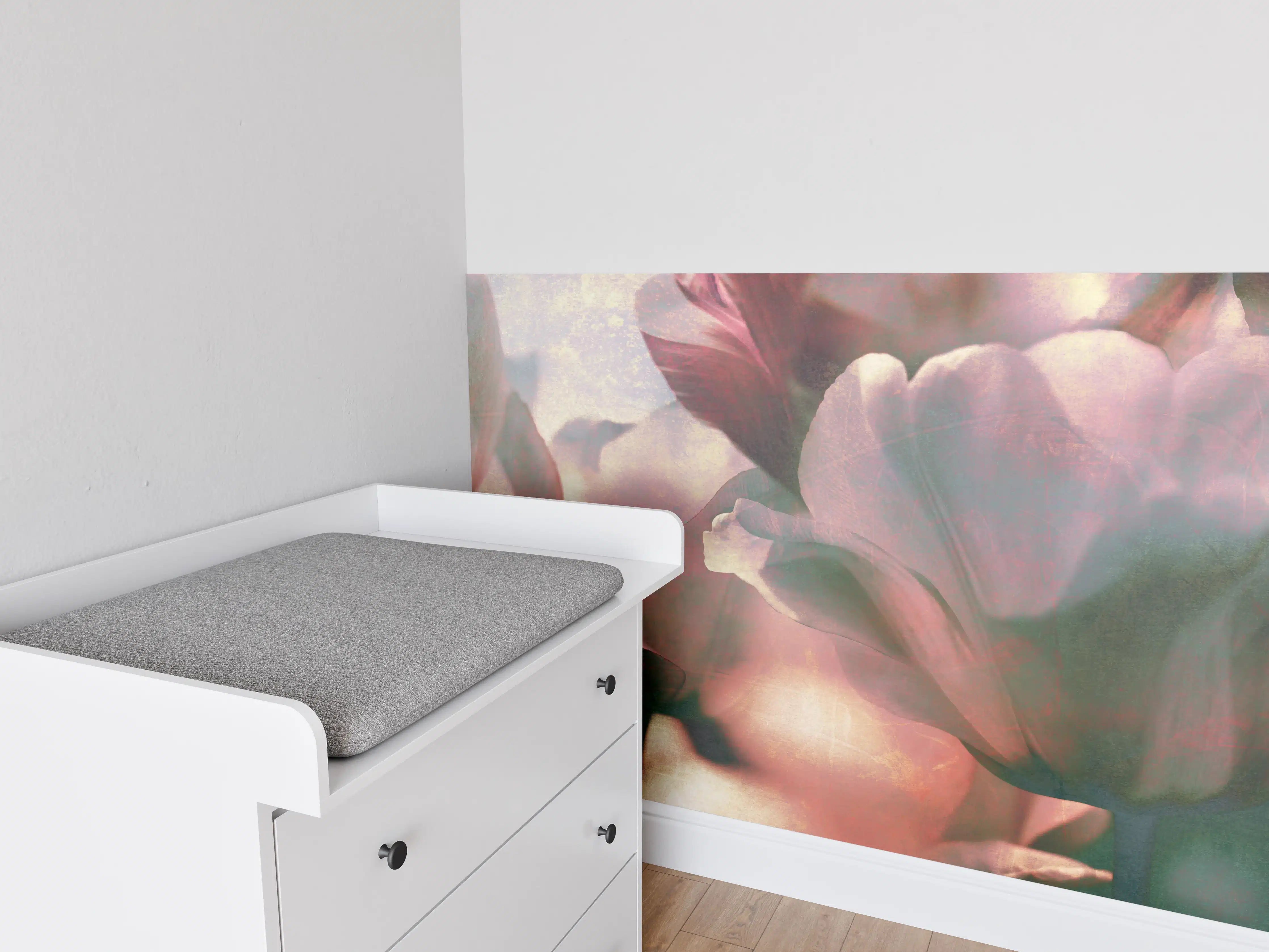 Babyzimmer Wandgestaltung - nostalgische Tulpen 