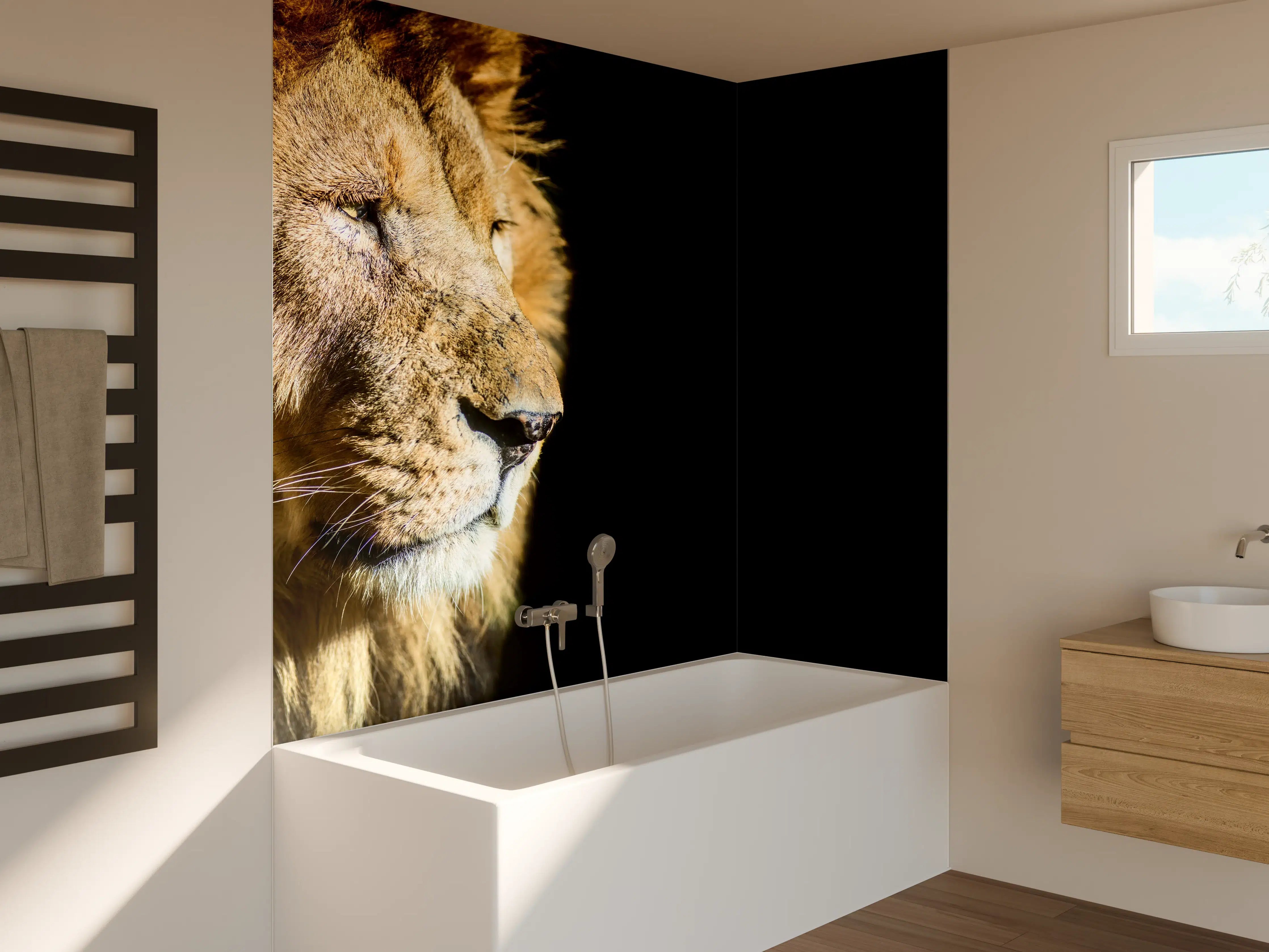 Badewannen-Rückwand - Alter Löwe auf schwarzem Hintergrund