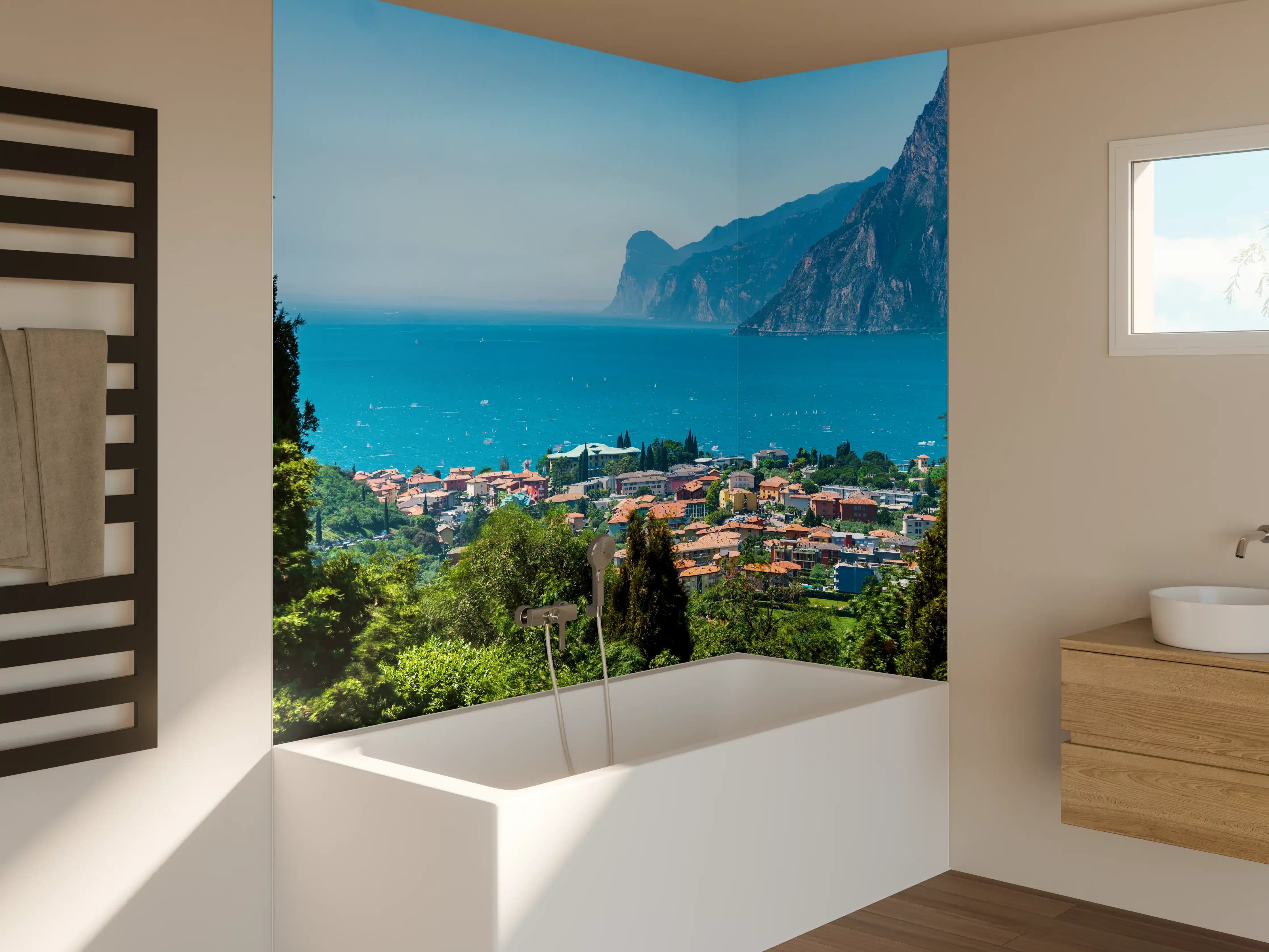 Badewannen-Rückwand - Aussicht vom Gipfel auf Gardasee