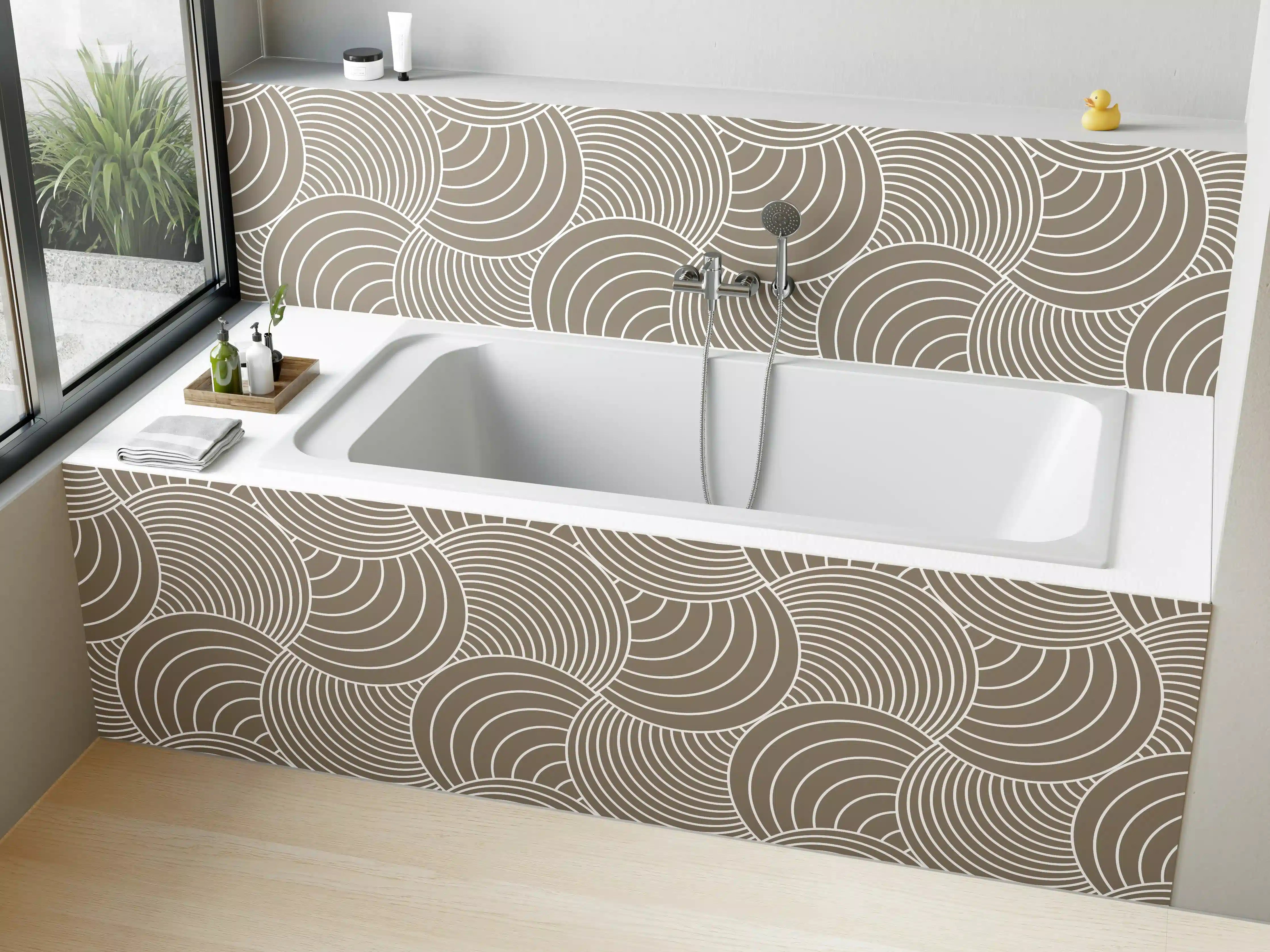 Badewannen-Rückwand - Beige-weiße geometrische Musterwandgestaltung