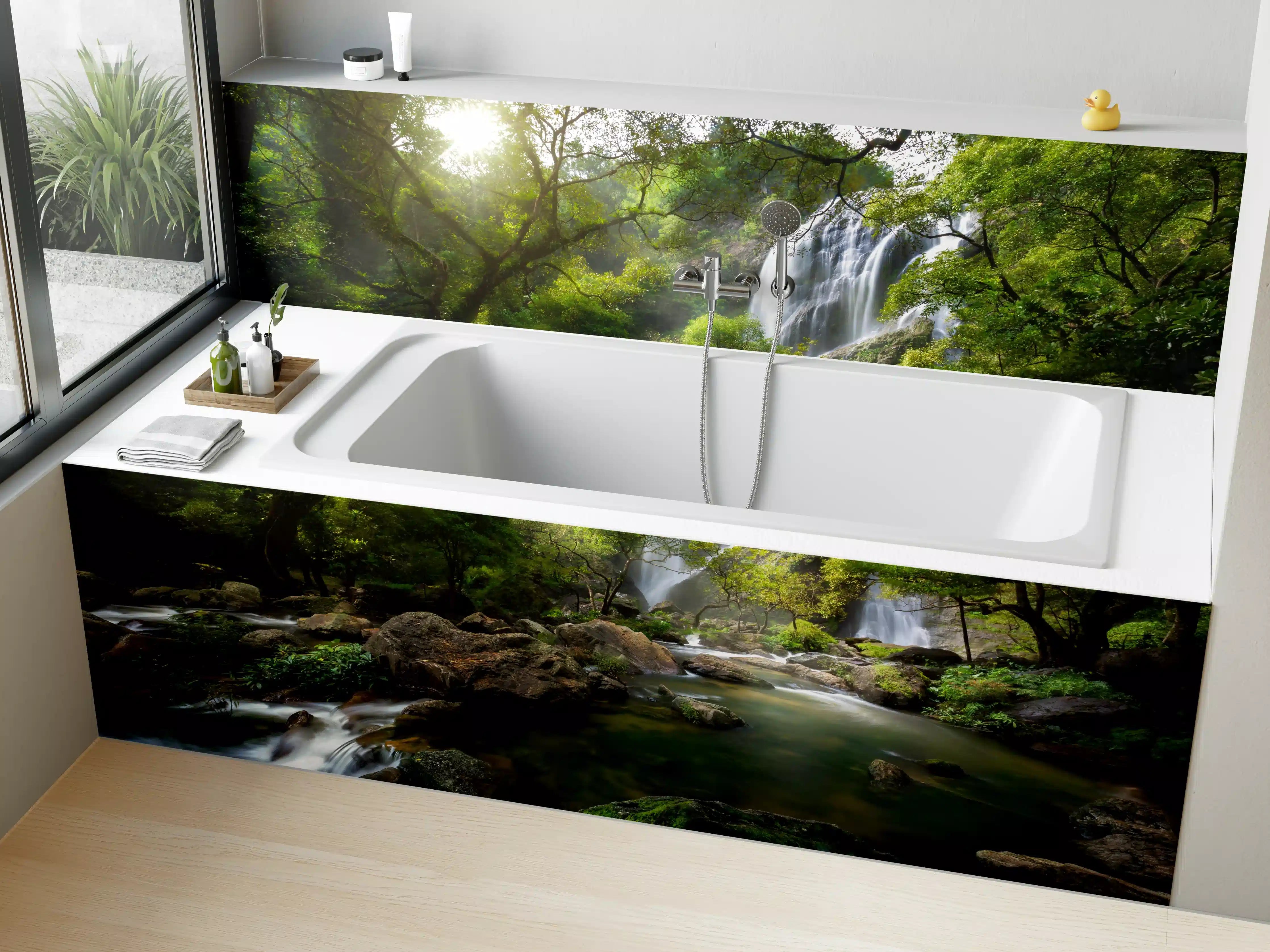 Badewannen-Rückwand - Bergbach und Wasserfall in Thailand
