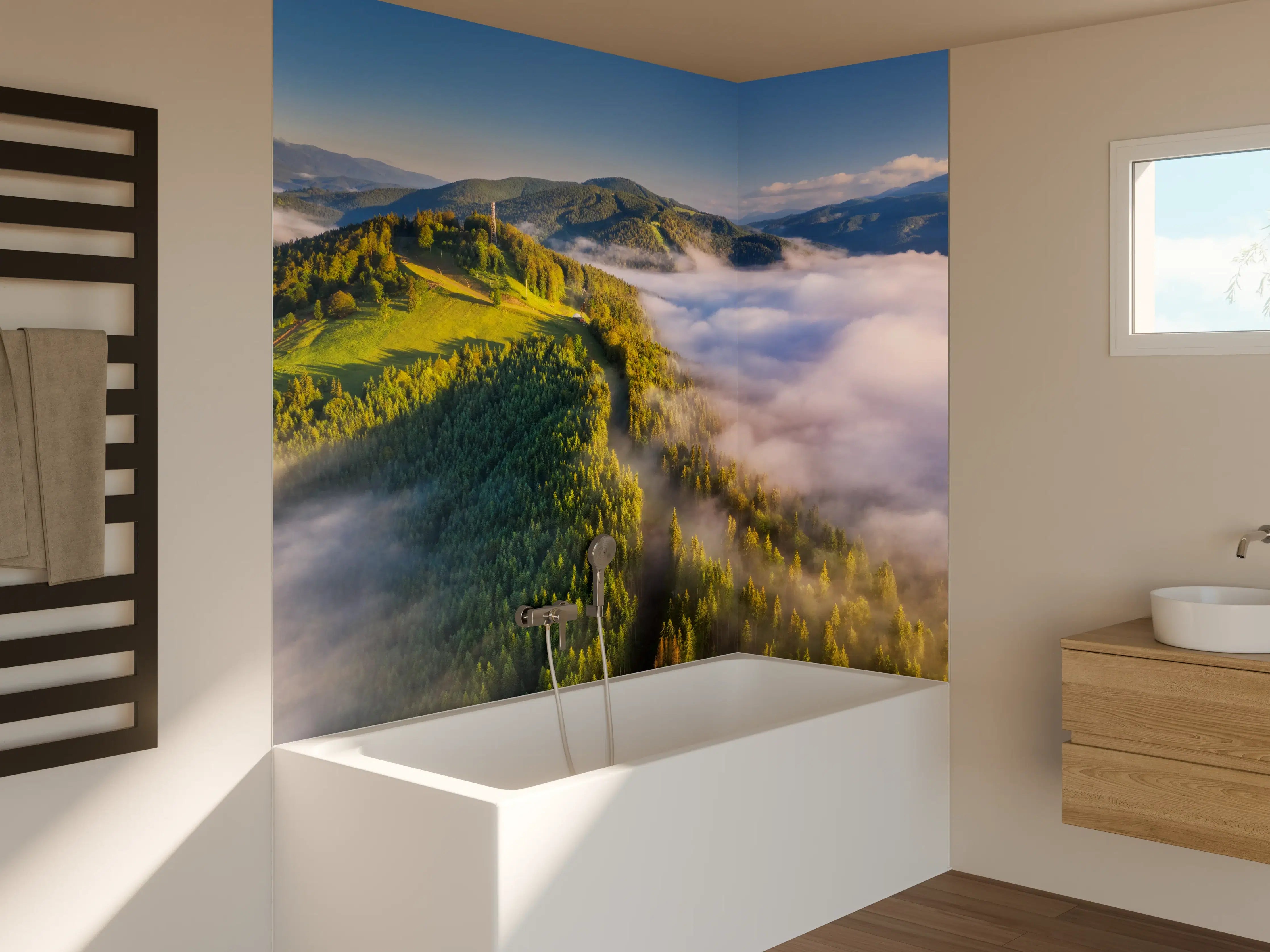 Badewannen-Rückwand - Berge in Wolken bei Sonnenaufgang im Sommer