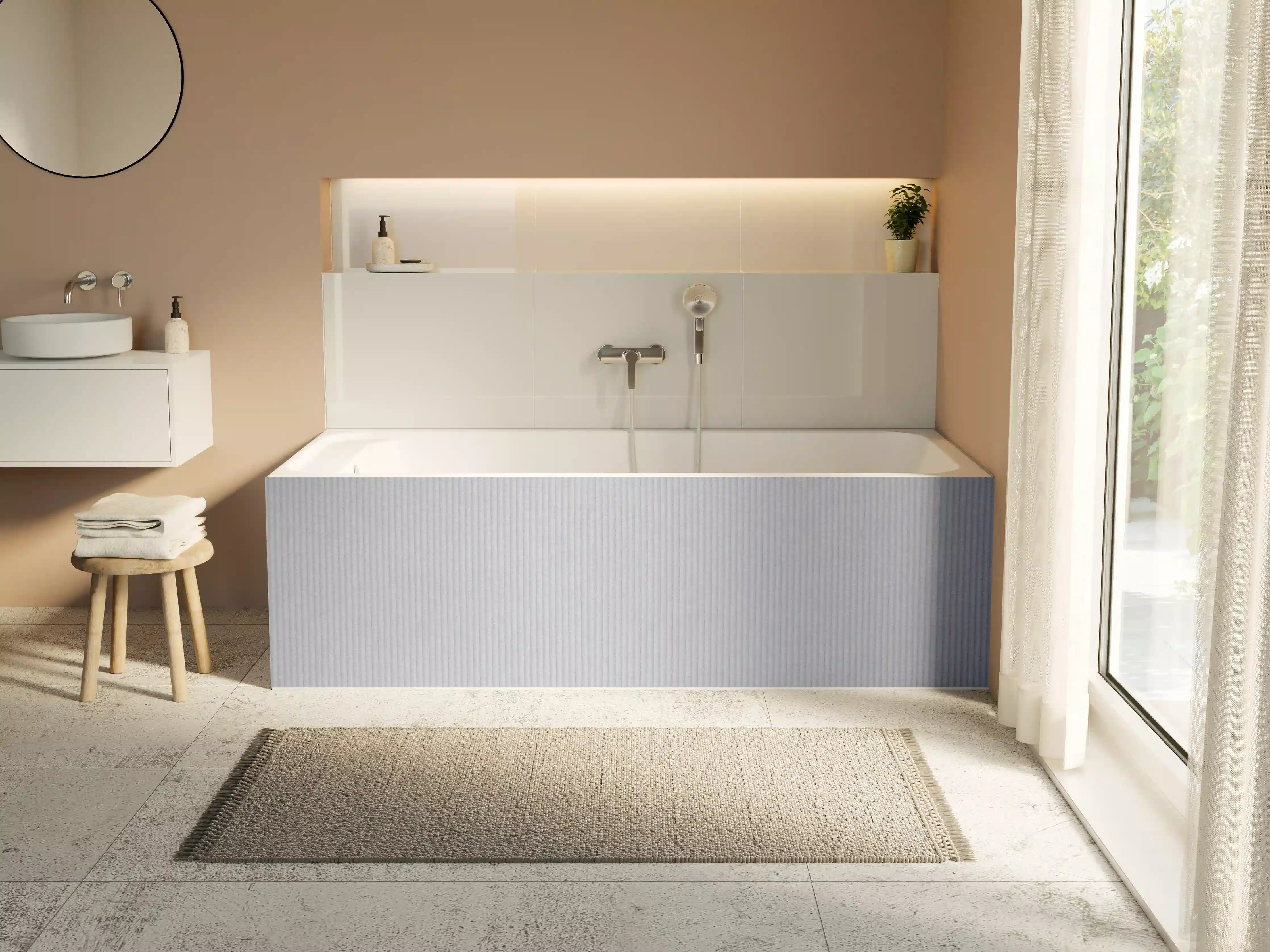 Badewannen-Rückwand - Bläuliches genähtes Textil