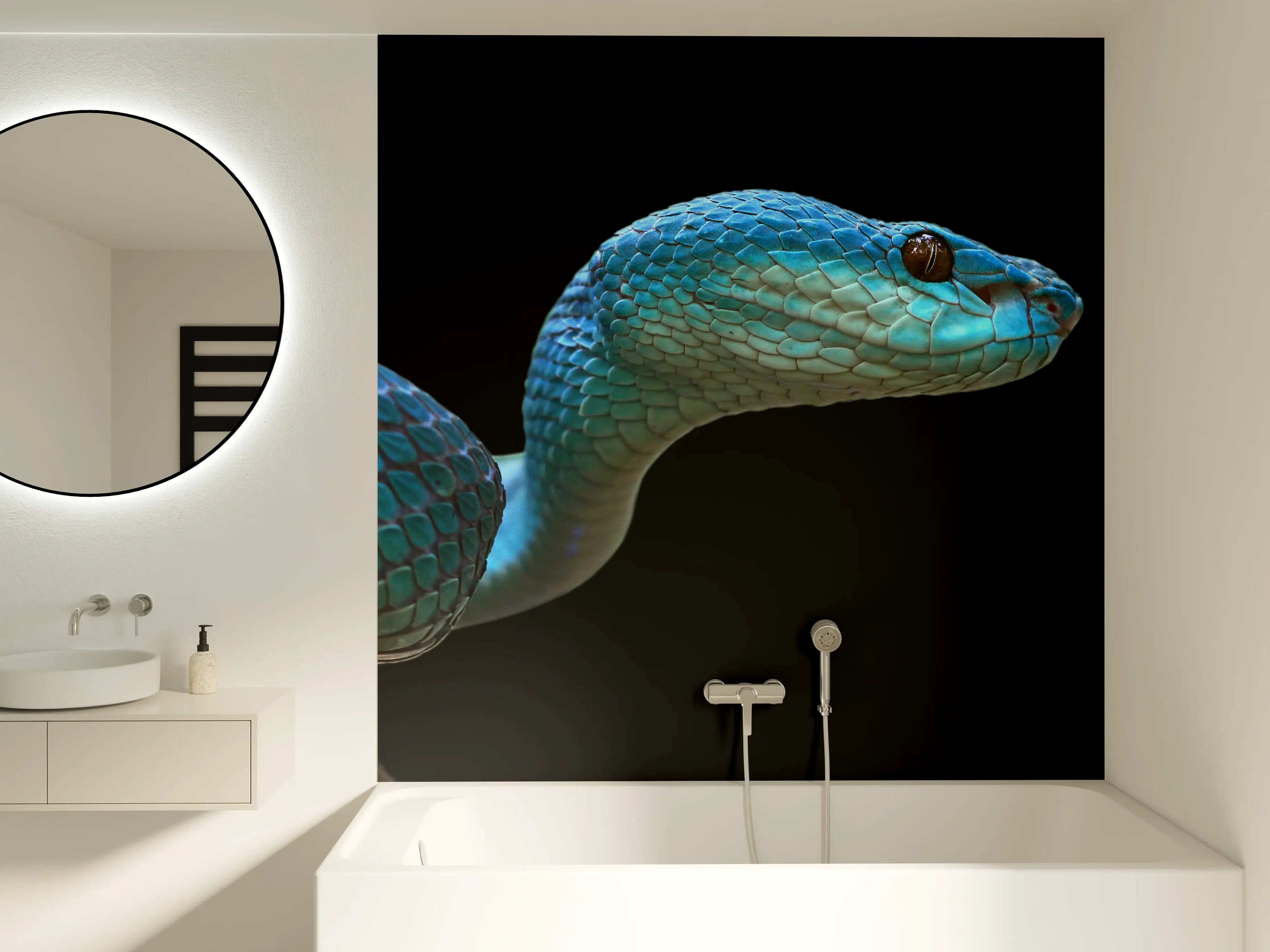 Badewannen-Rückwand - Blaue Vipernschlange Nahaufnahme