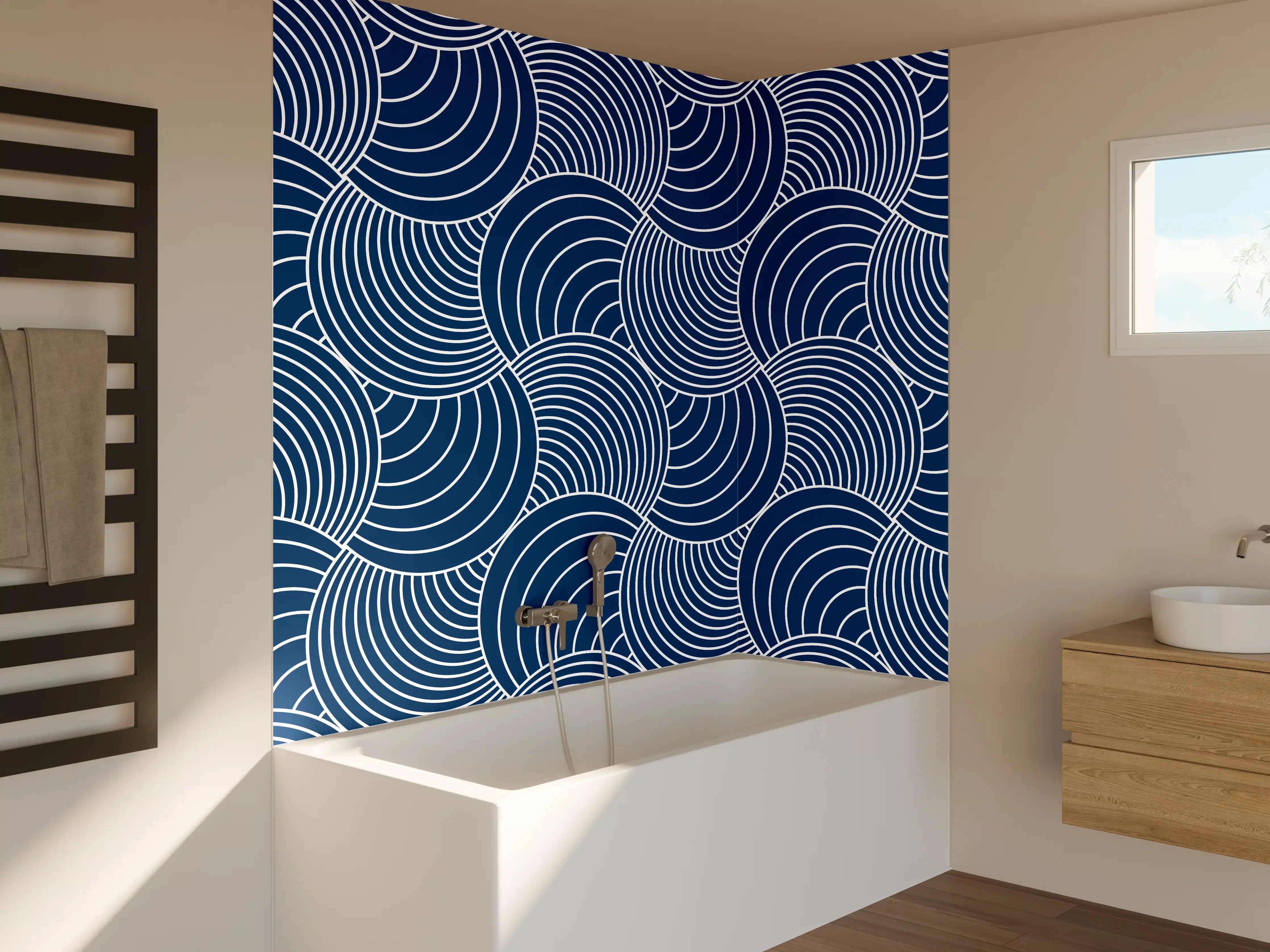 Badewannen-Rückwand - Blaues Wellenmuster mit geometrischer Struktur