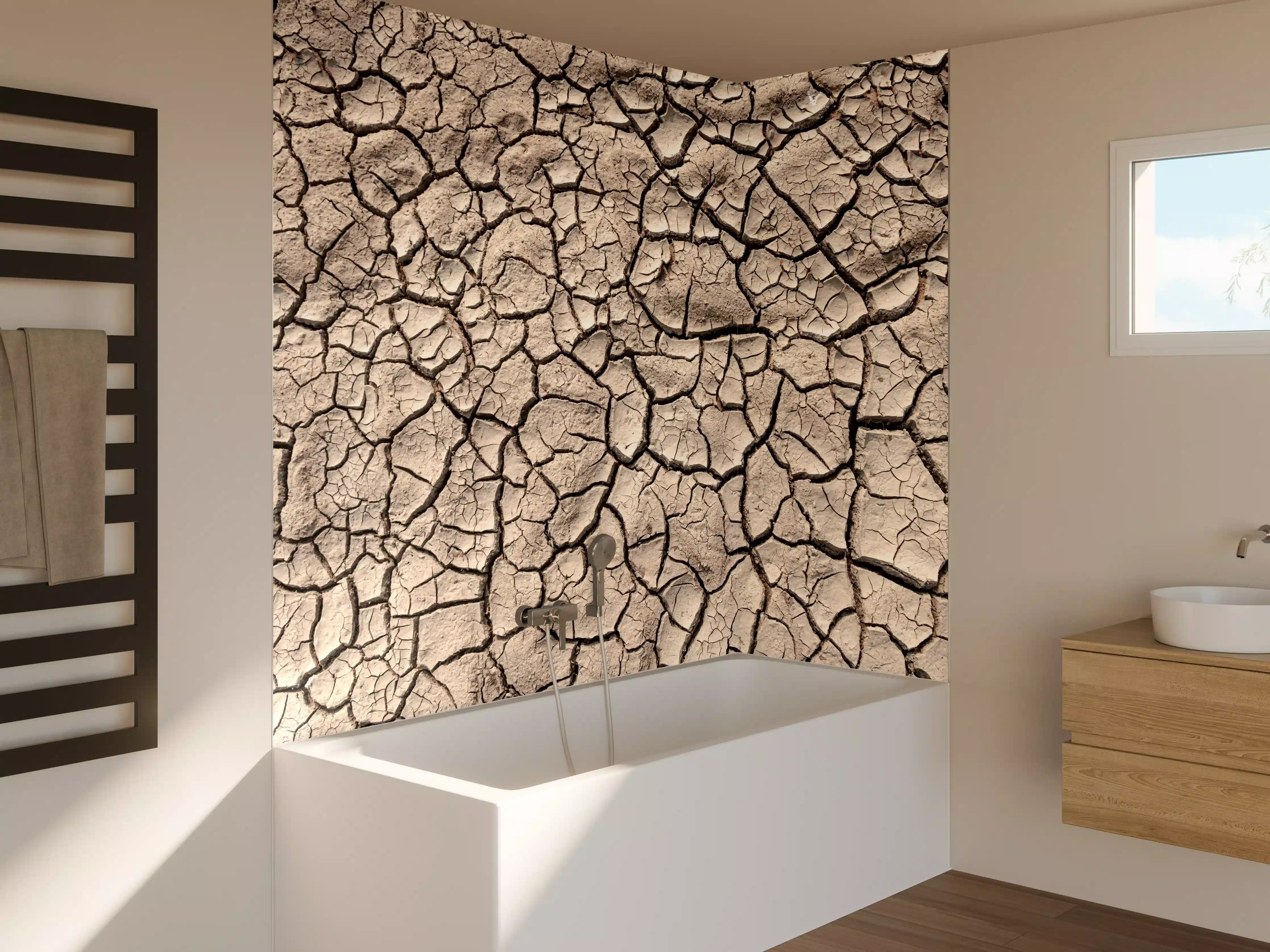 Badewannen-Rückwand - Bodenrisse auf Trockenem Boden