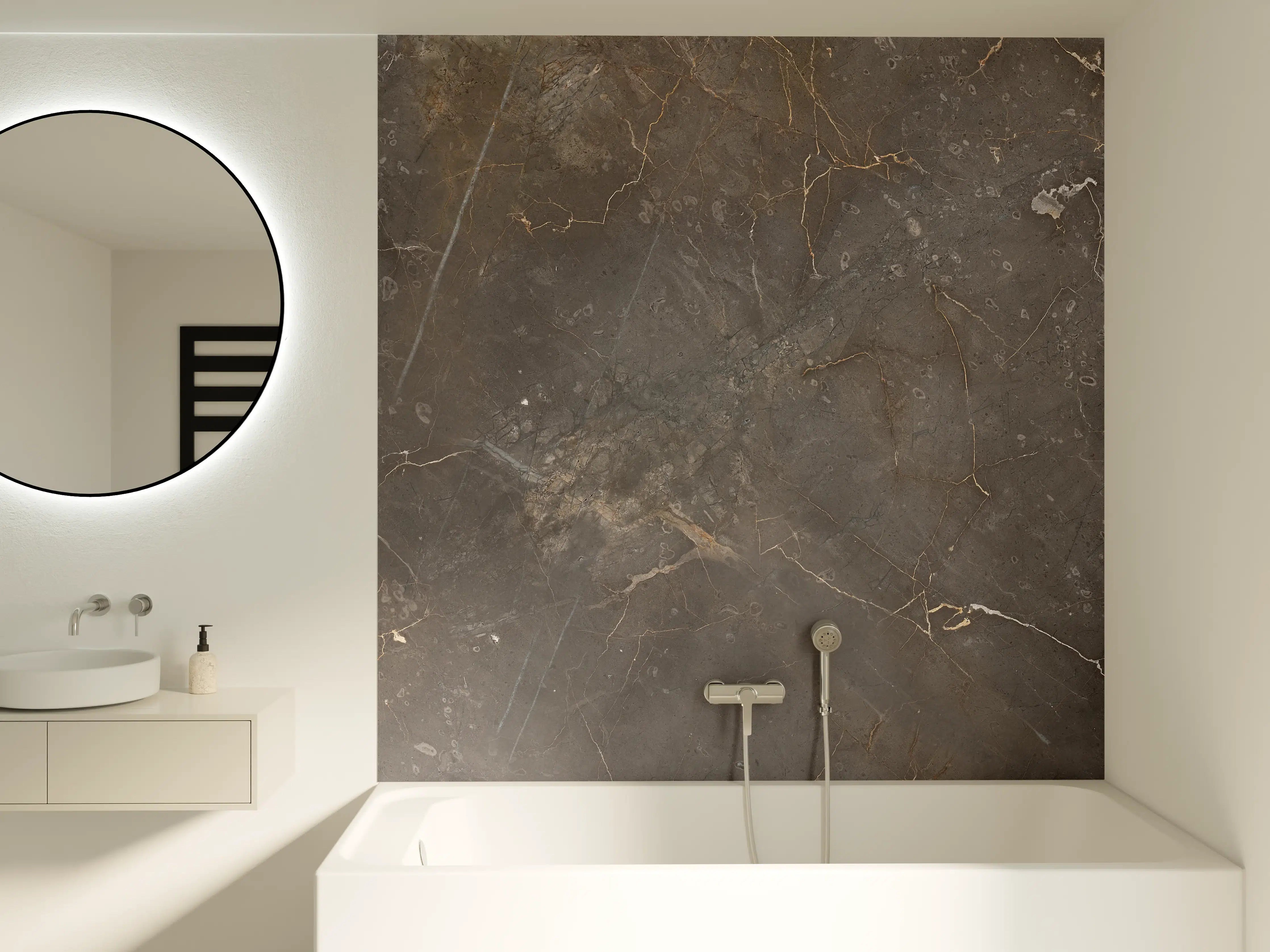 Badewannen-Rückwand - Braun-Grauer Marmor mit Adern