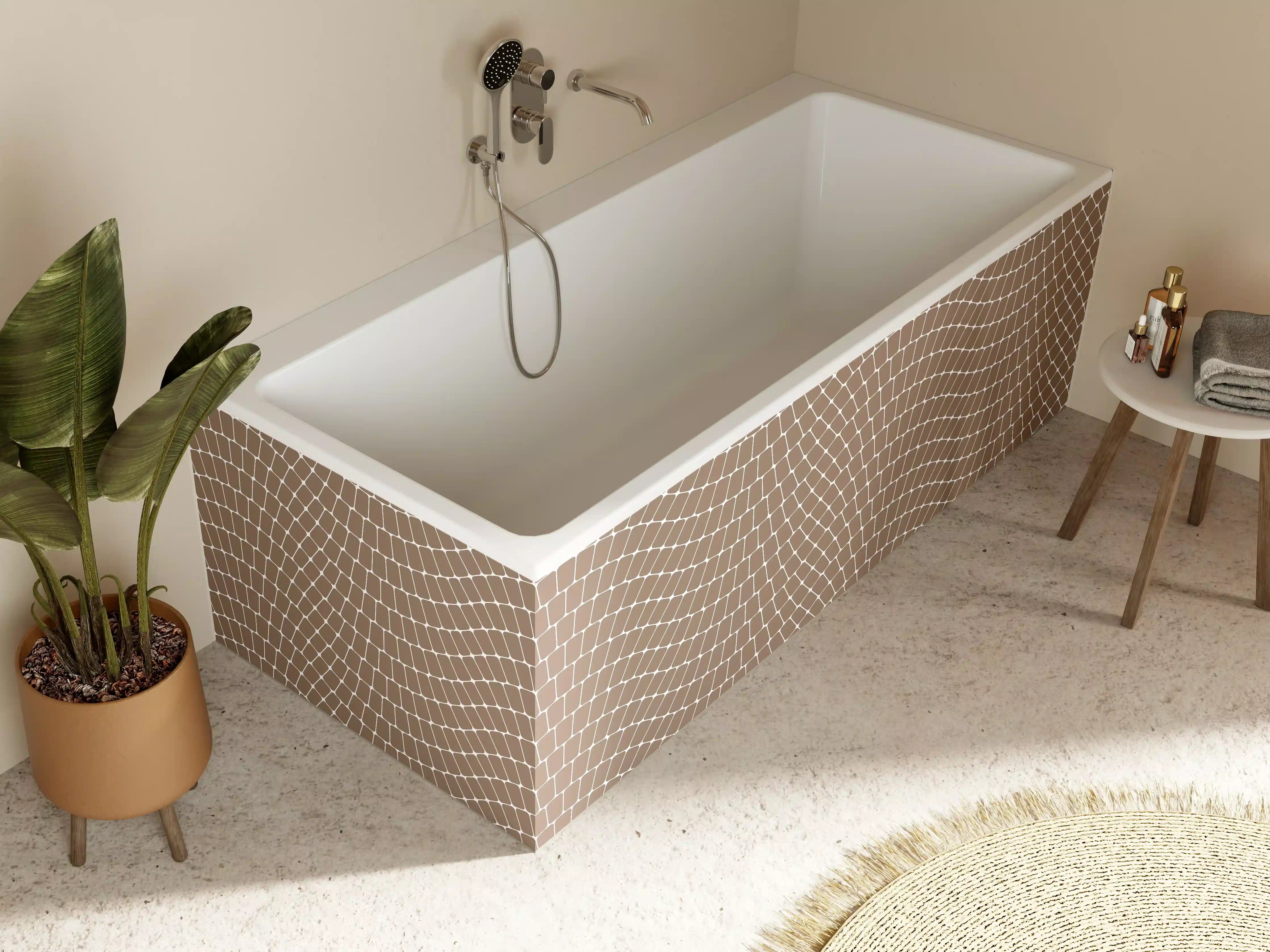 Badewannen-Rückwand - Braune Mosaikfliesen mit kreisförmigem Muster