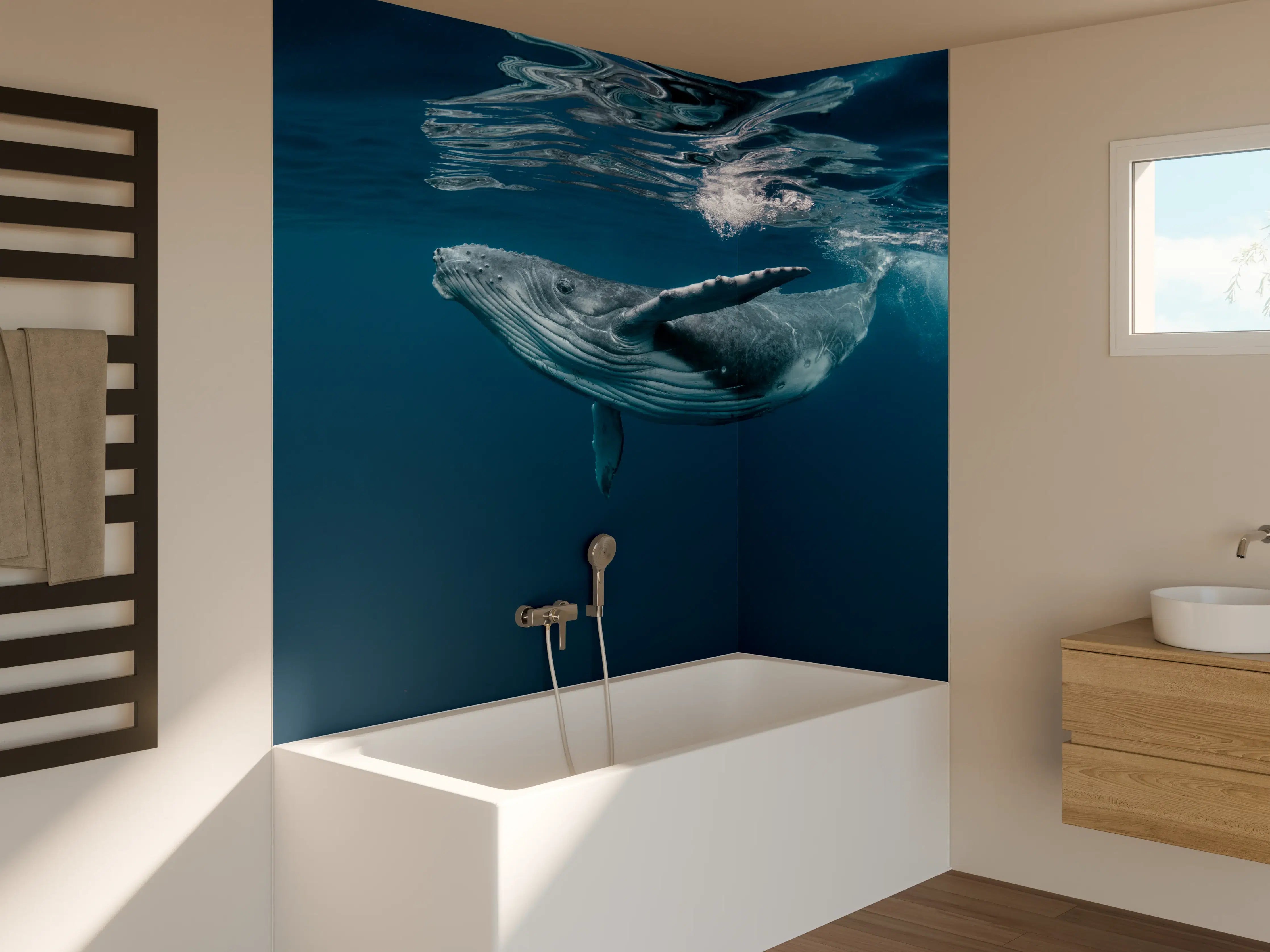 Badewannen-Rückwand - Buckelbaby - nähe Wasseroberfläche