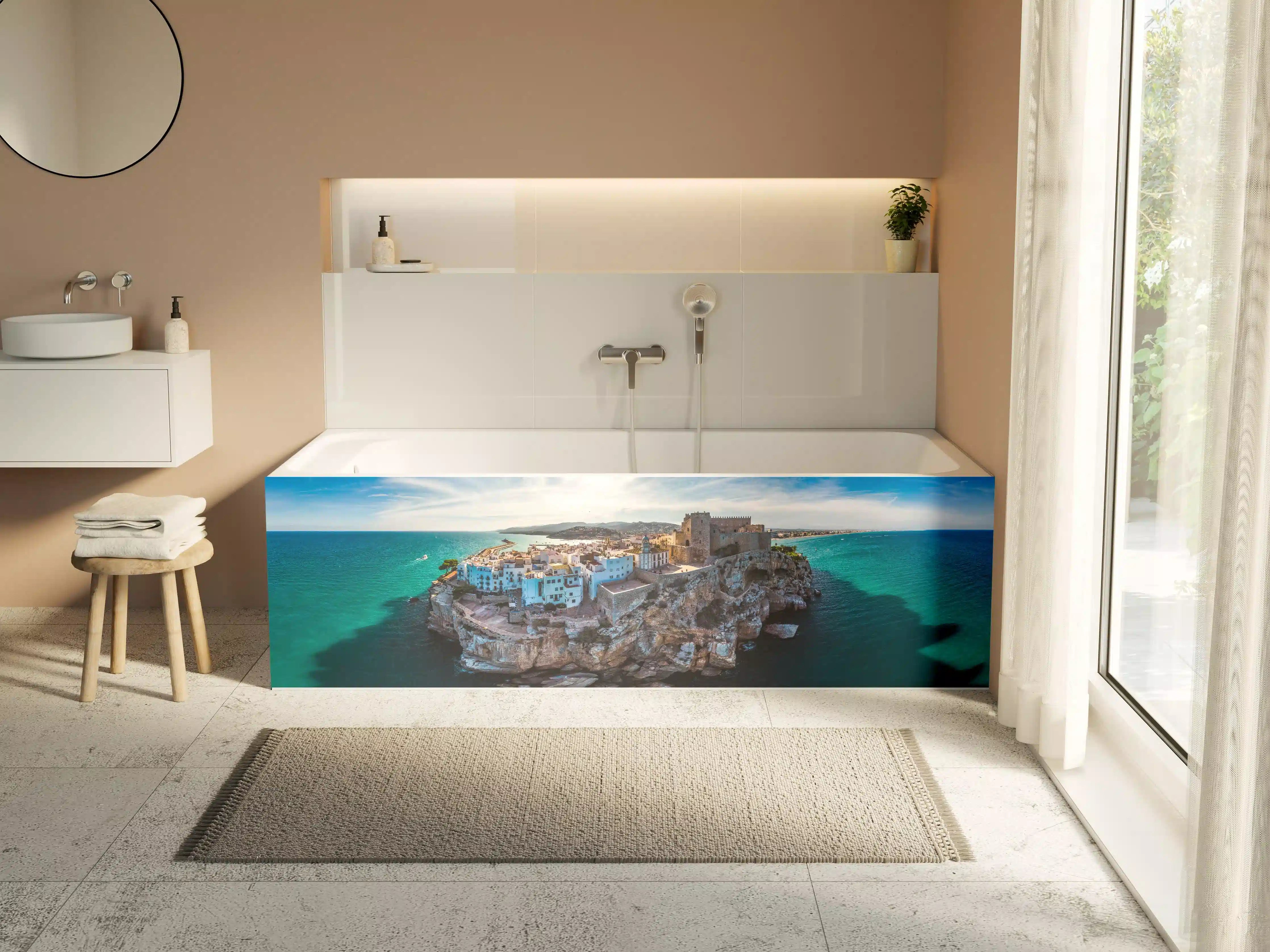 Badewannen-Rückwand - Drohnensicht auf Peniscola