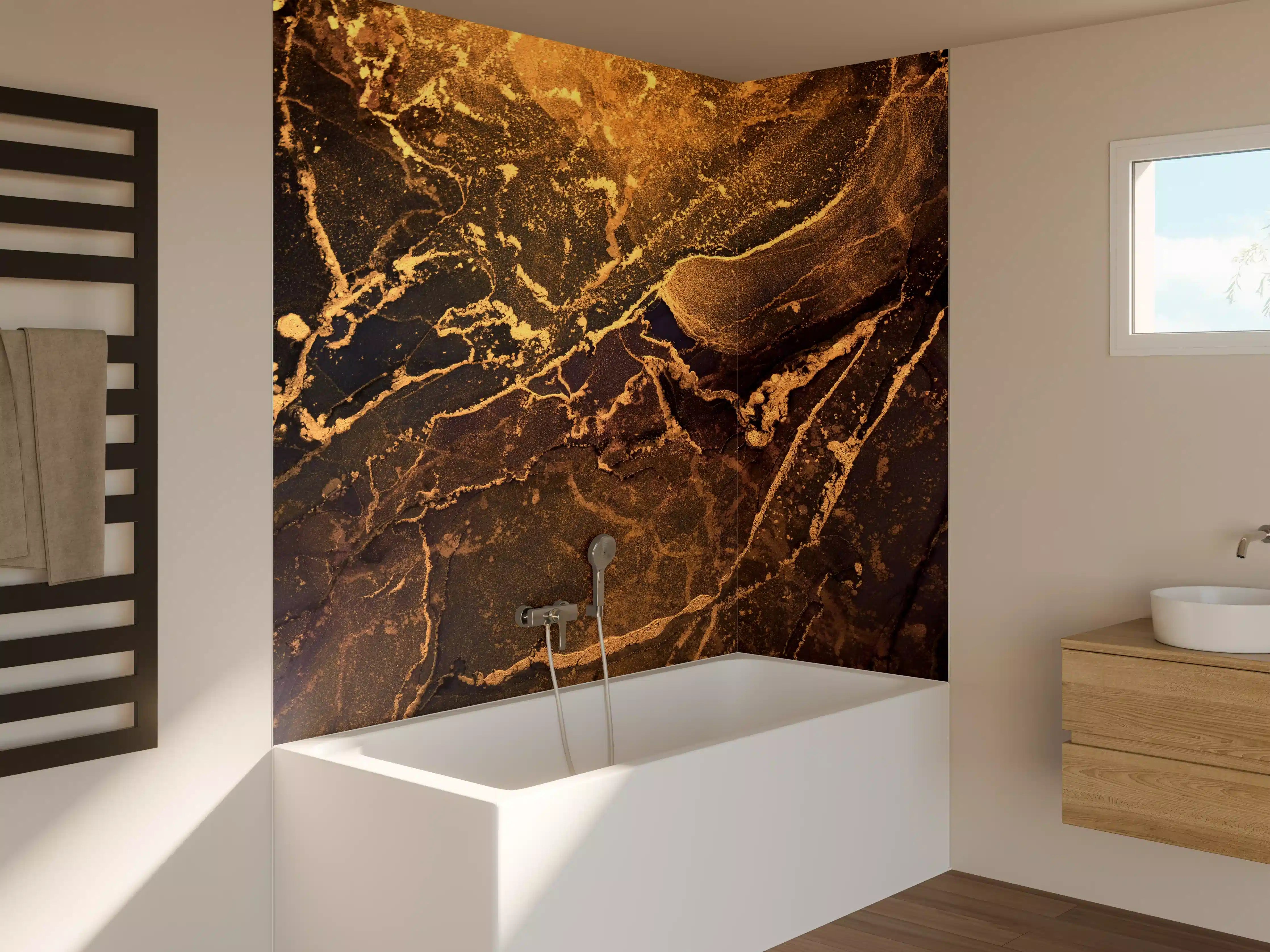 Badewannen-Rückwand - Dunkle Tinte mit Goldelementen