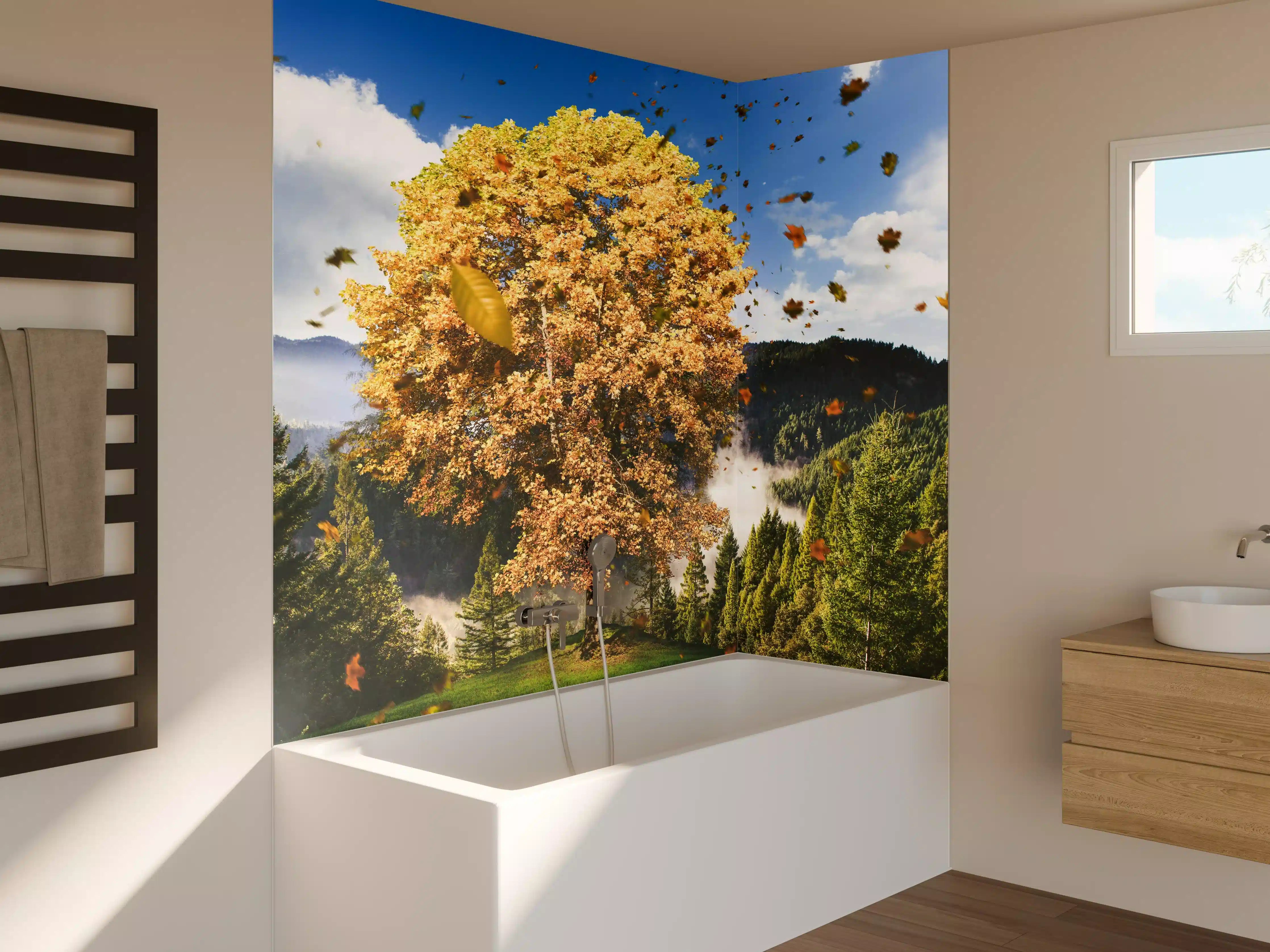 Badewannen-Rückwand - Einzelner Herbst Baum im Wald bei Wind