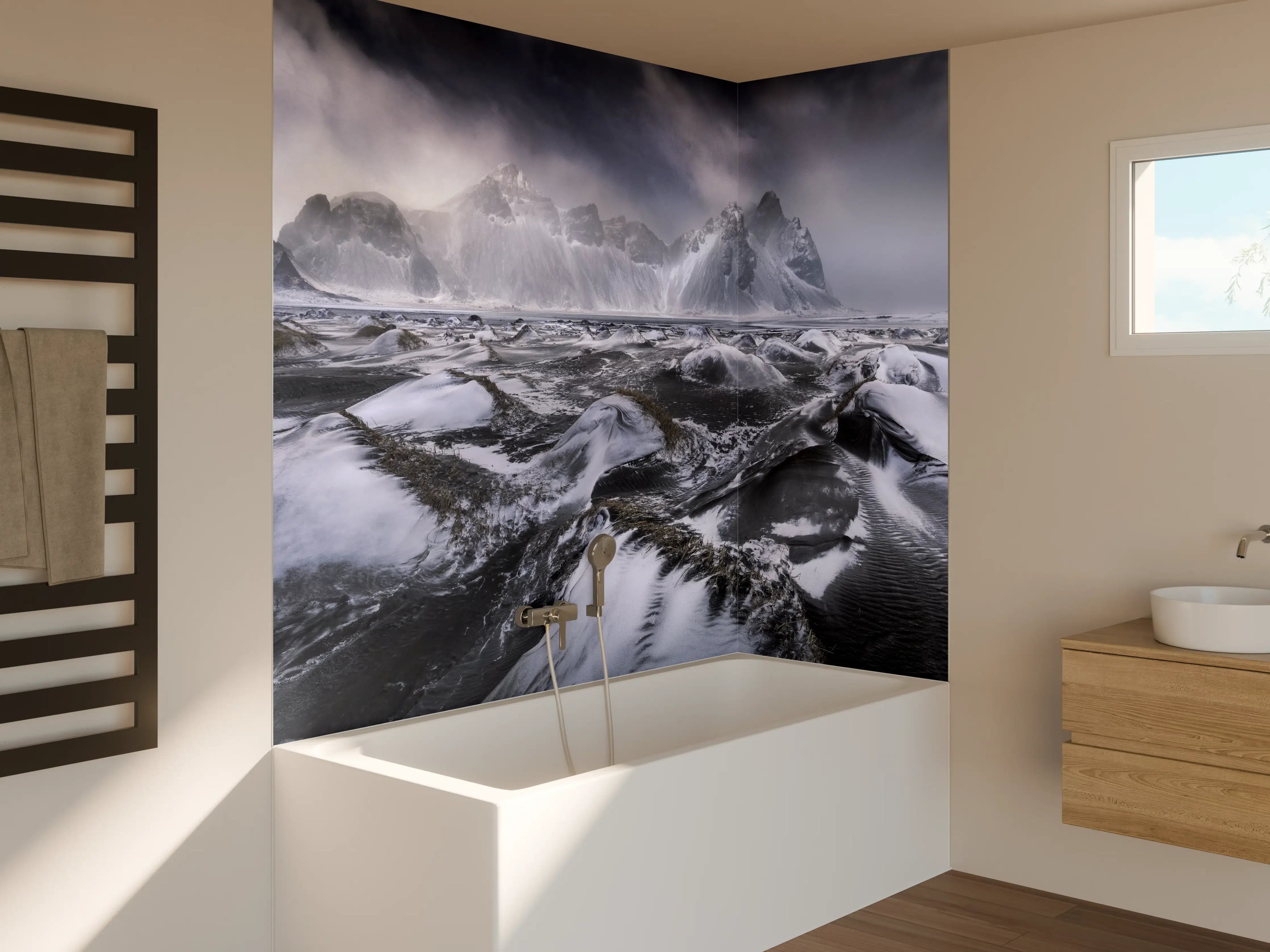 Badewannen-Rückwand - Eisige Schneelandschaft Berge