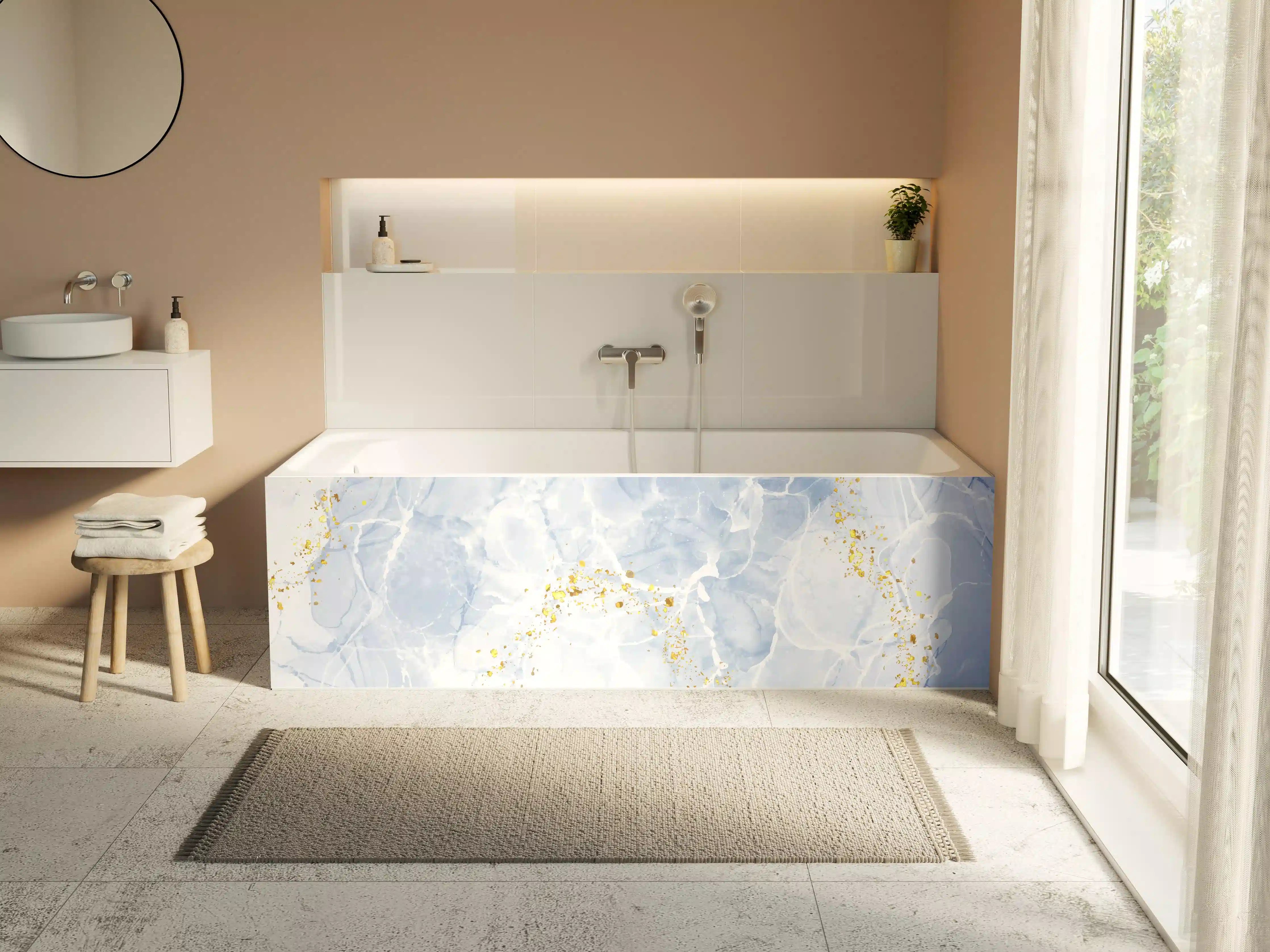 Badewannen-Rückwand - Eisiges Blau mit Goldakzenten