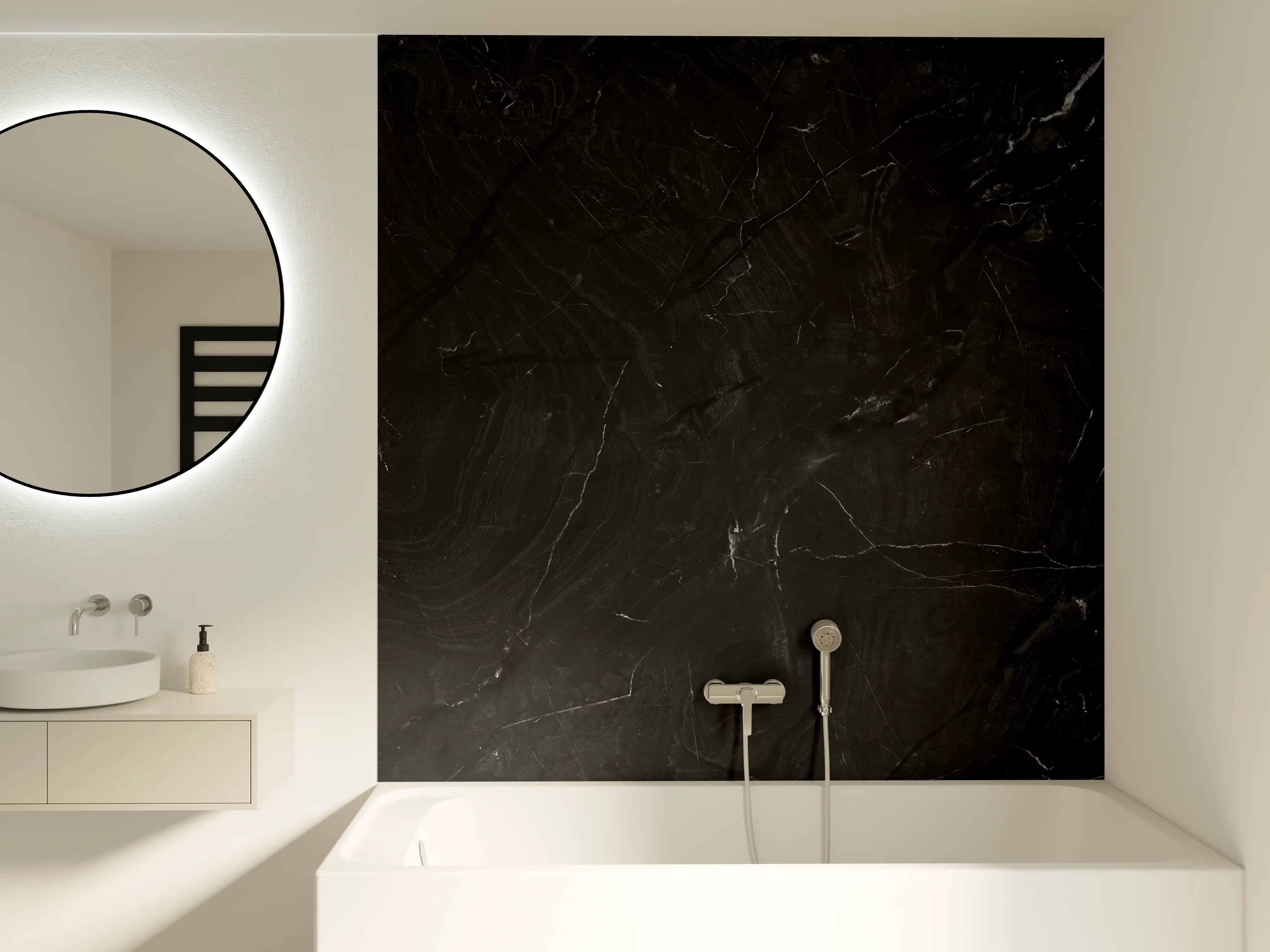 Badewannen-Rückwand - Eleganter schwarzer Marmor