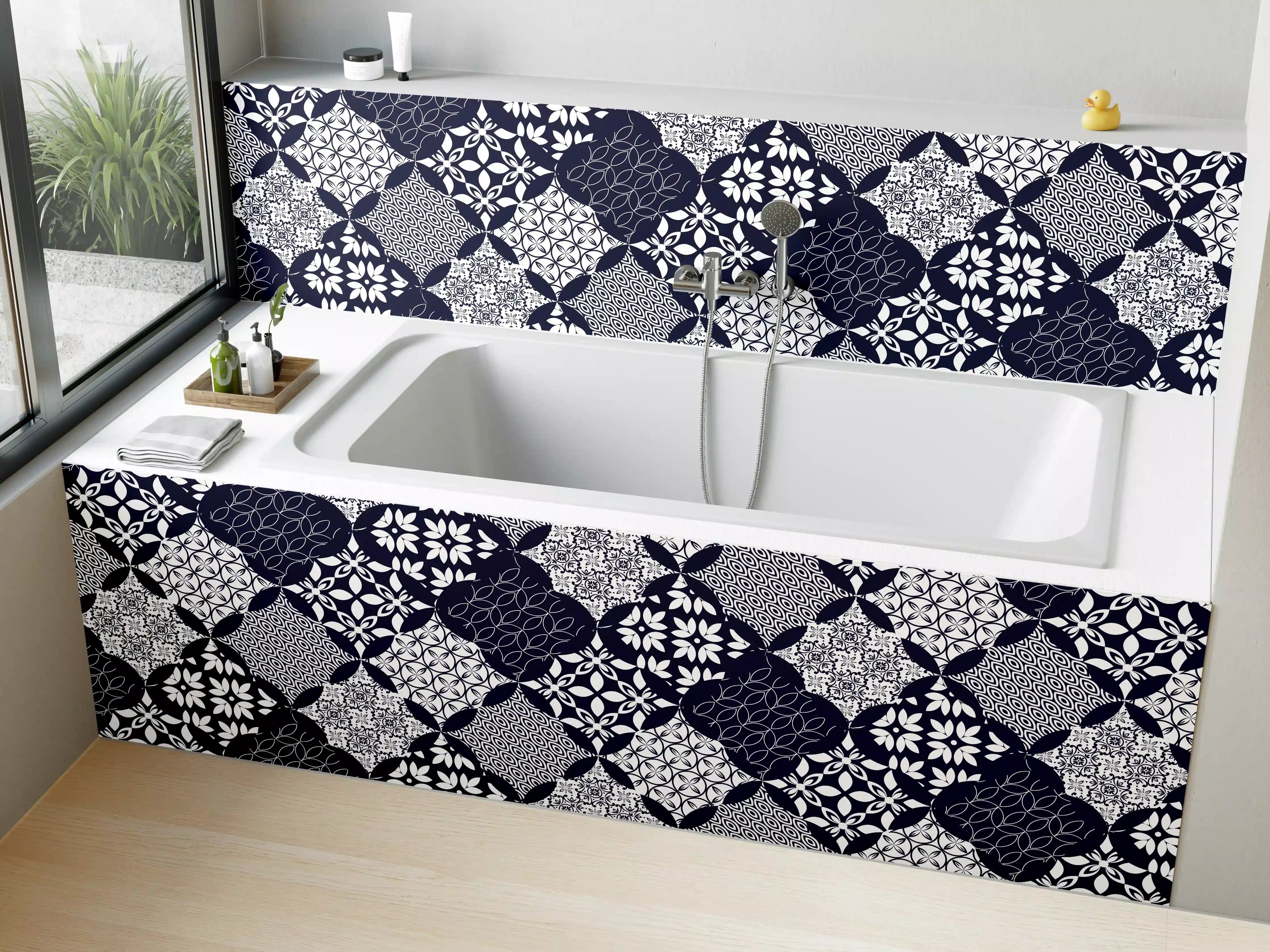 Badewannen-Rückwand - Elegantes Blau-Weiß-Grau Muster