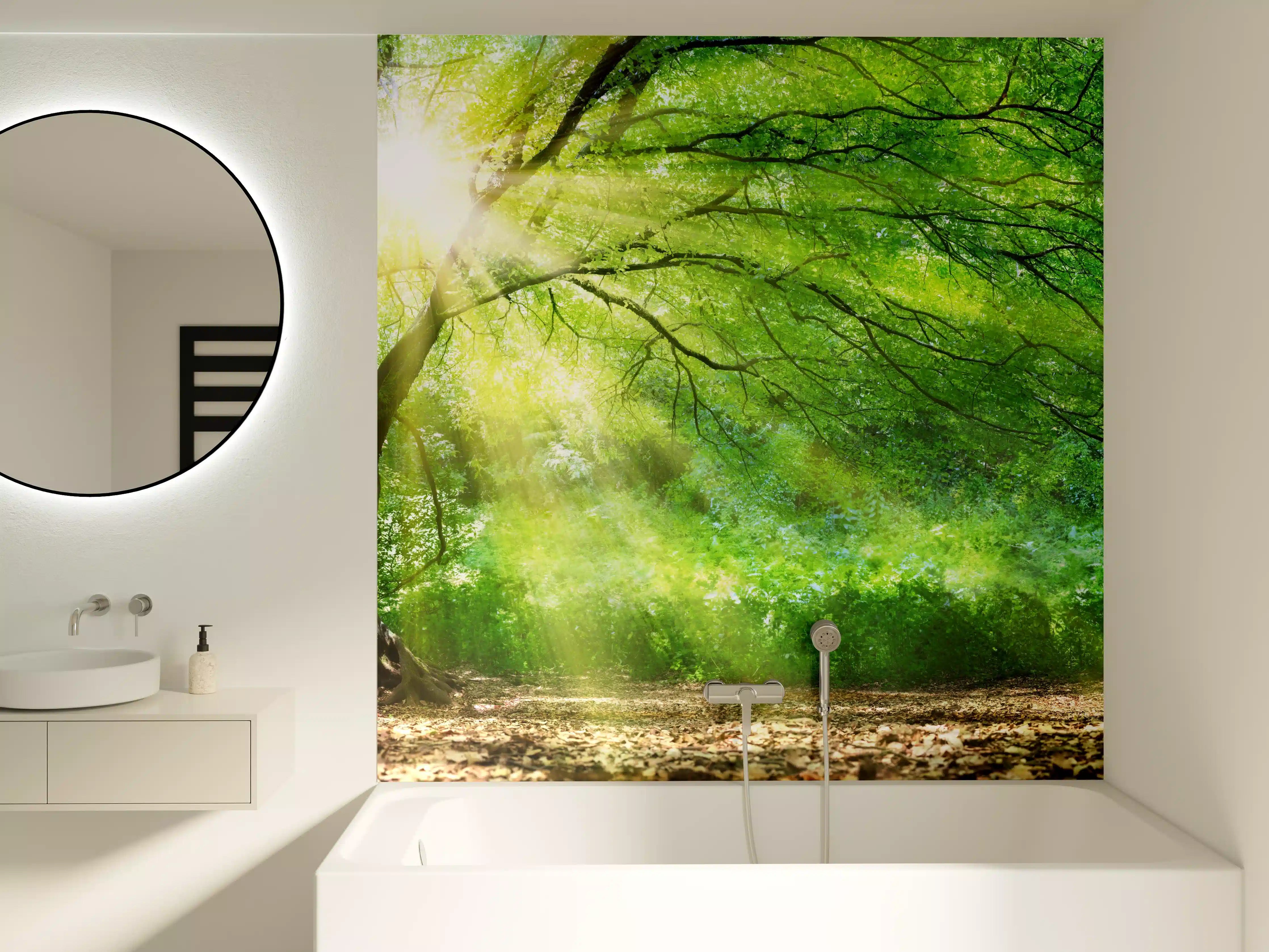 Badewannen-Rückwand - Energiegeladener Wald