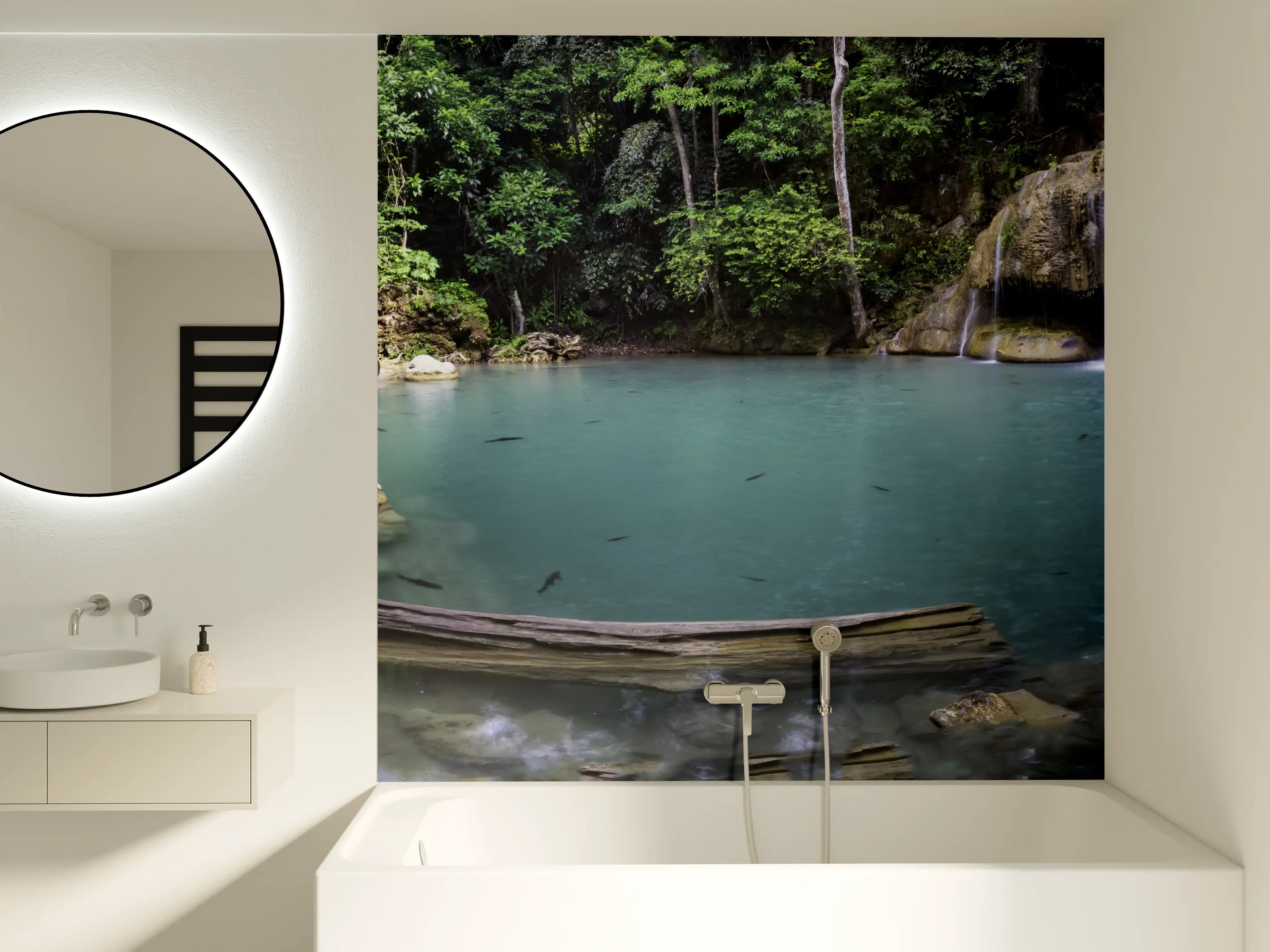 Badewannen-Rückwand - Erawan-Wasserfall im tropischen Dschungel Surrou