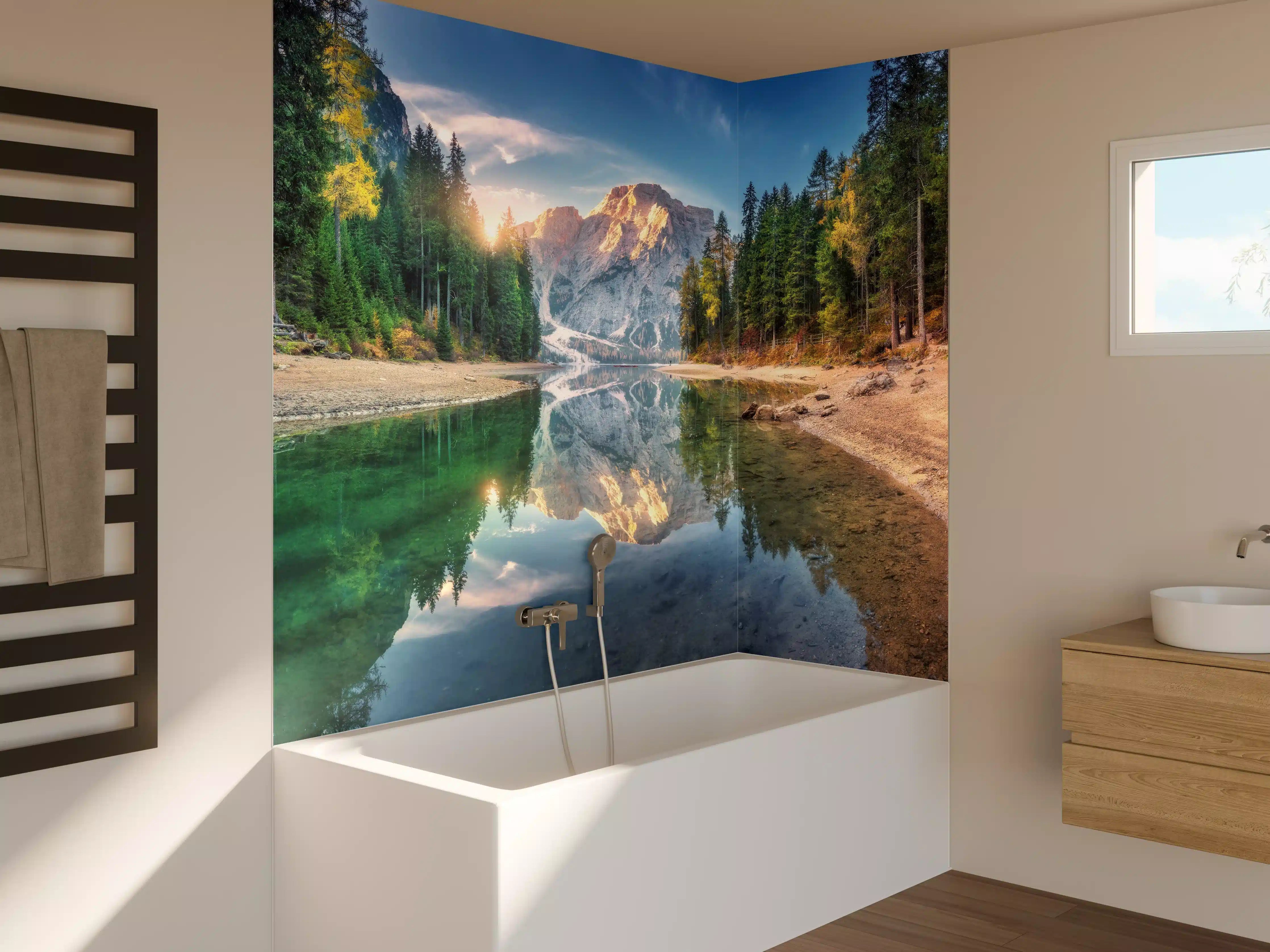 Badewannen-Rückwand - Erstaunlicher Pragser Wildsee bei Sonnenaufgang