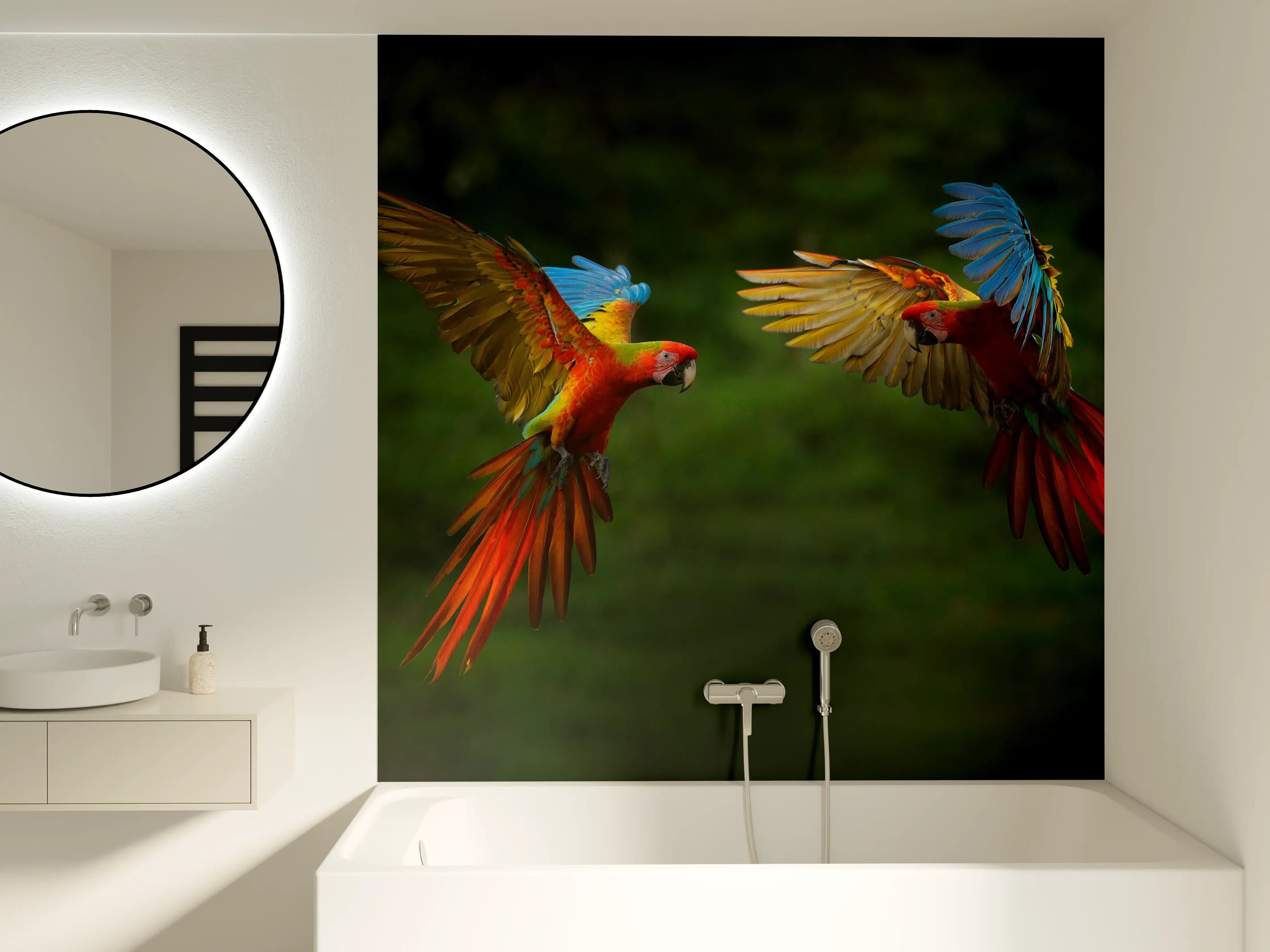 Badewannen-Rückwand - Fliegende bunte Papageien