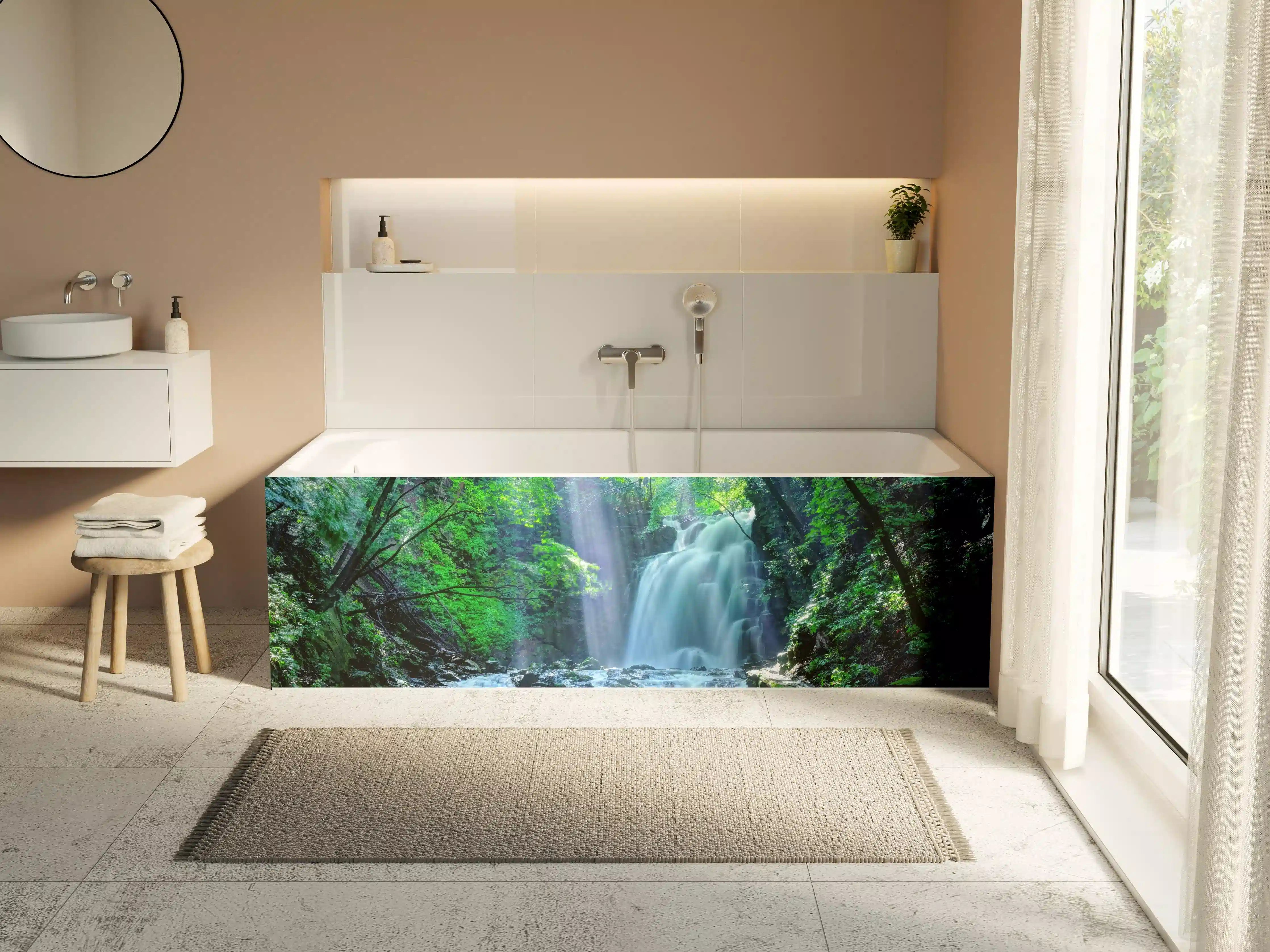Badewannen-Rückwand - Friedlicher Wasserfall im Wald von Asama