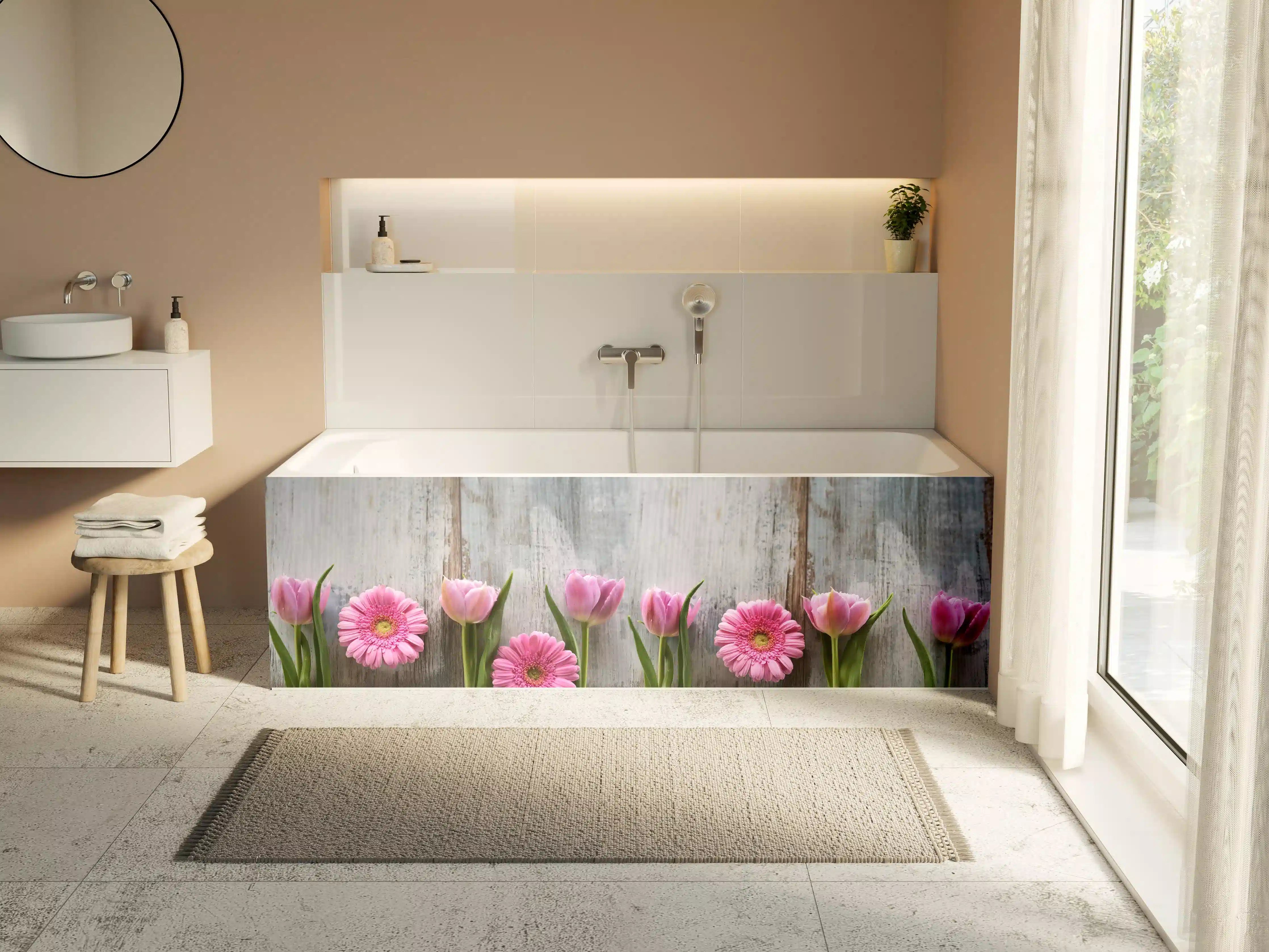 Badewannen-Rückwand - Frühlingsblumen auf schäbigem Holz