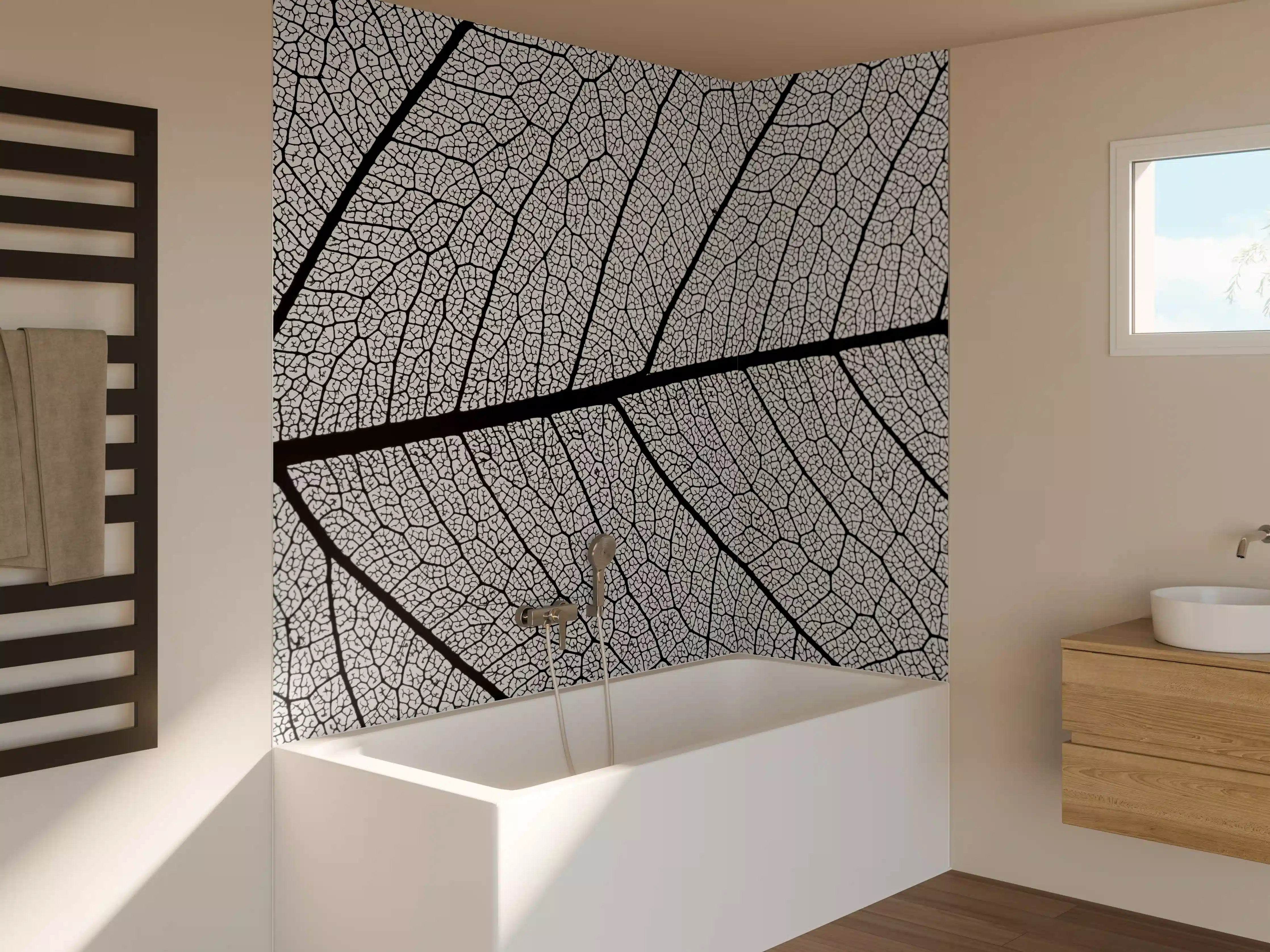 Badewannen-Rückwand - Graue Blattstruktur mit feinen Rissen