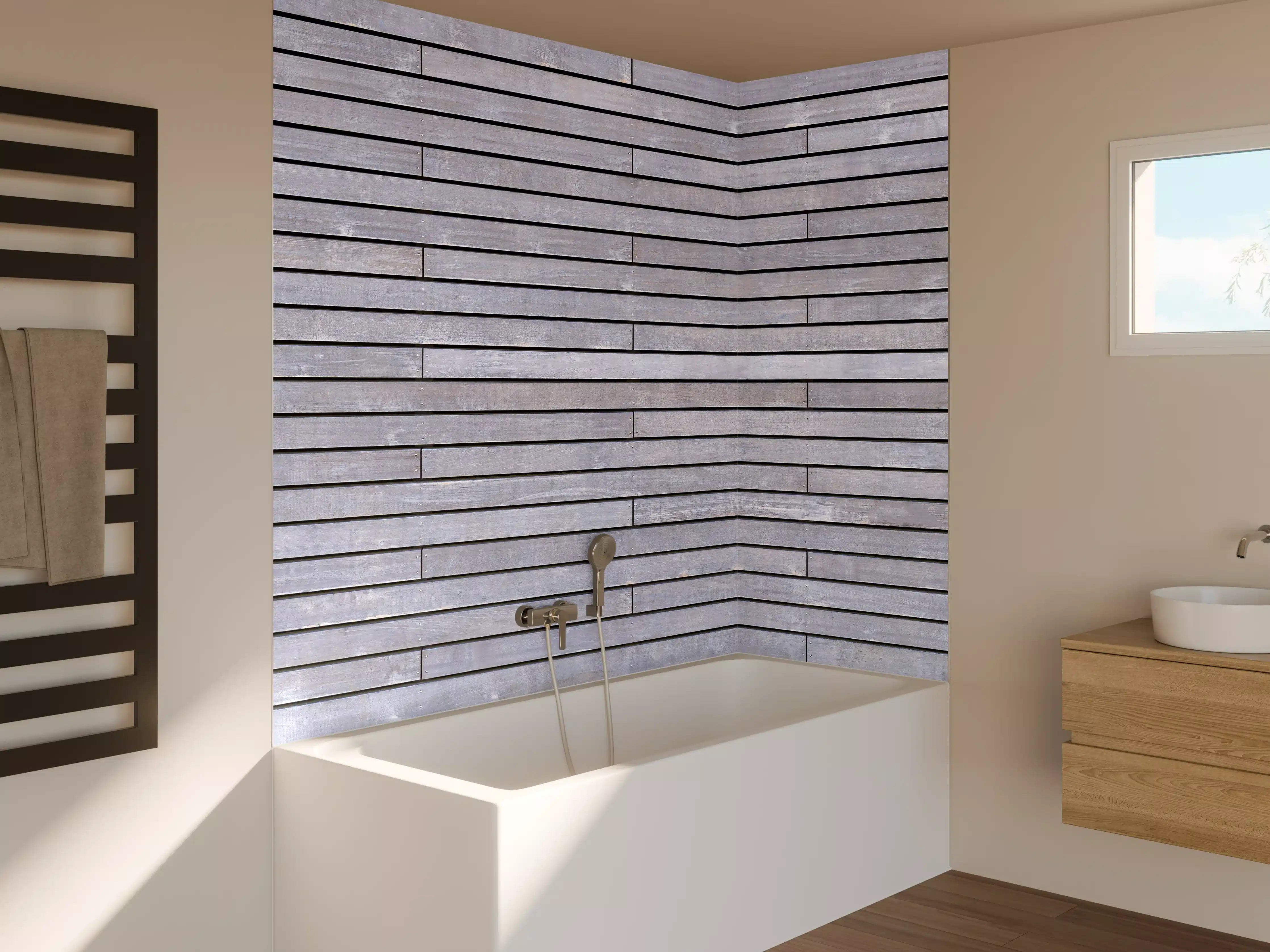 Badewannen-Rückwand - Graue Holzverkleidung