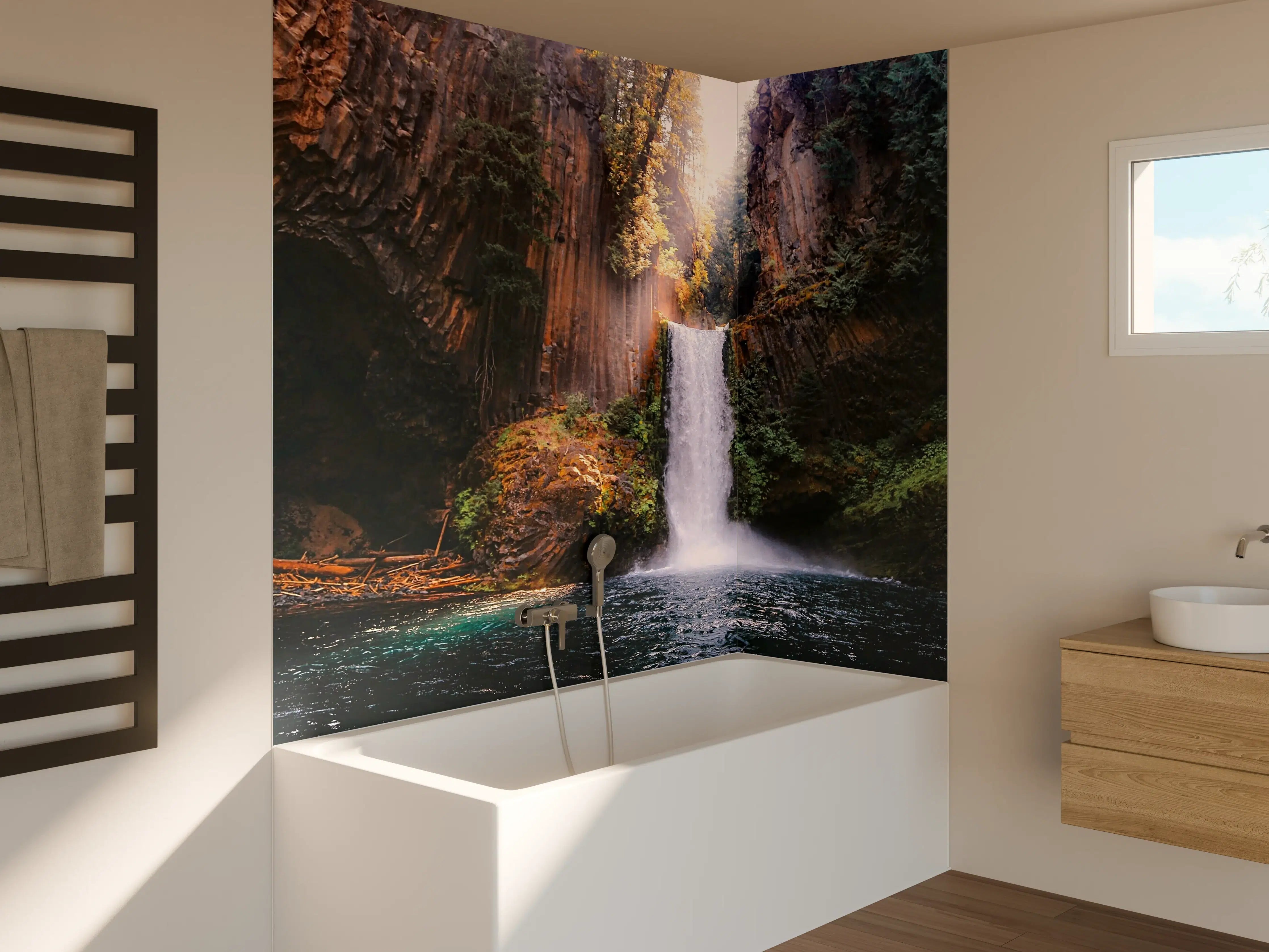 Badewannen-Rückwand - Grauer Wasserfall im Naturschleier